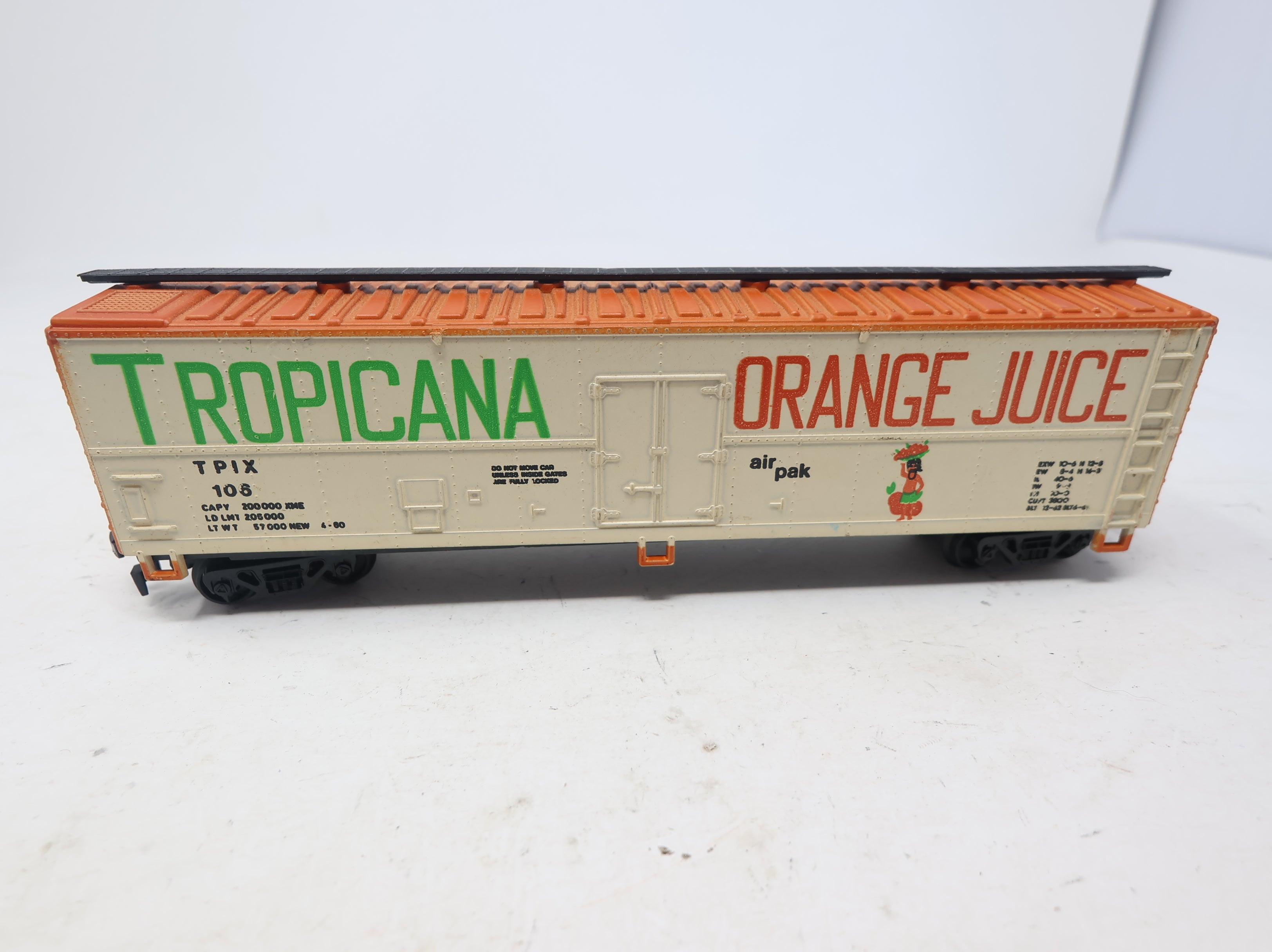 USED HO Scale 50' Box Car Tropicana TPIX #106