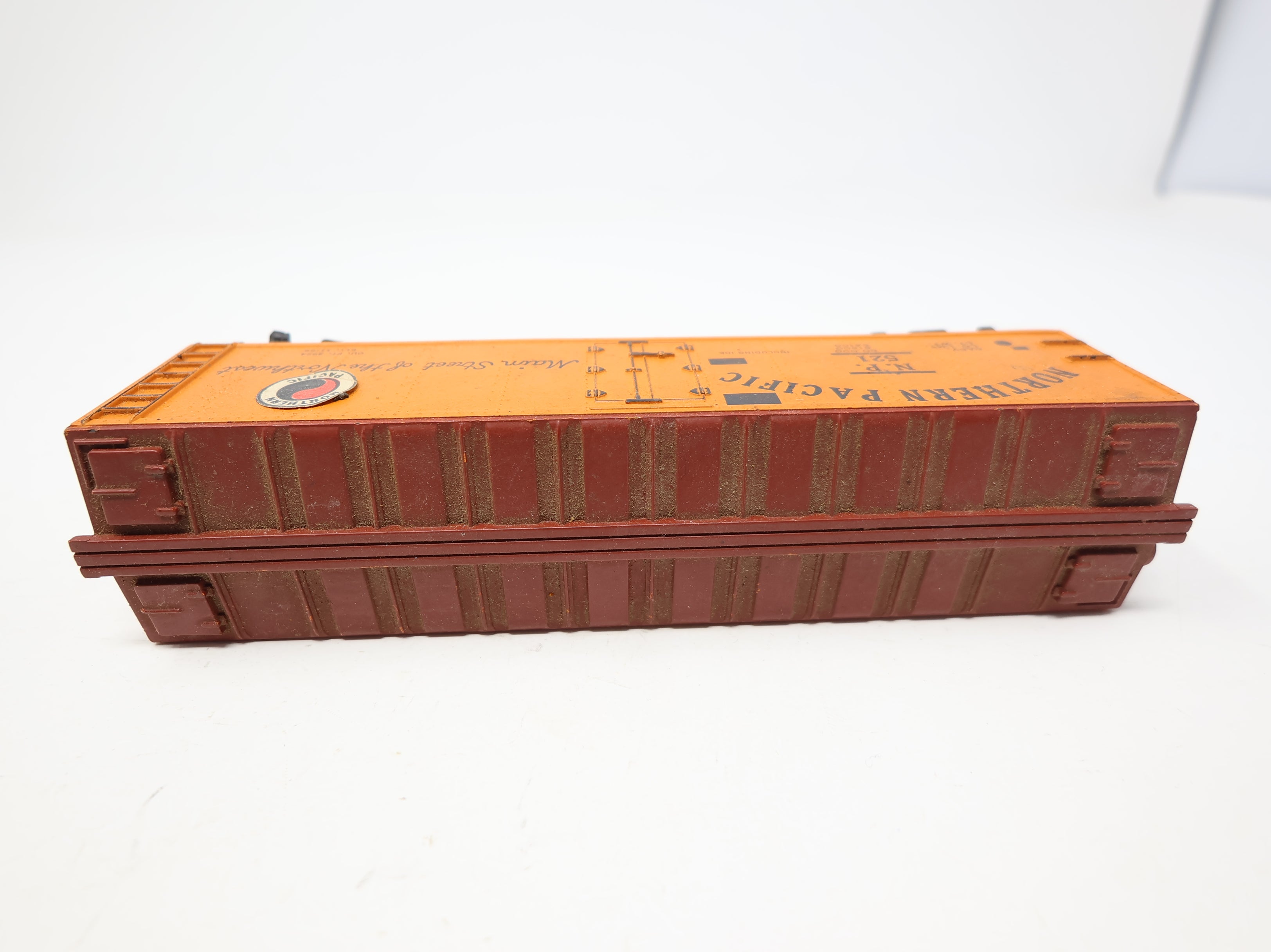 USED Gilbert HO Scale 40' Box Car Northern Pacific NP #521