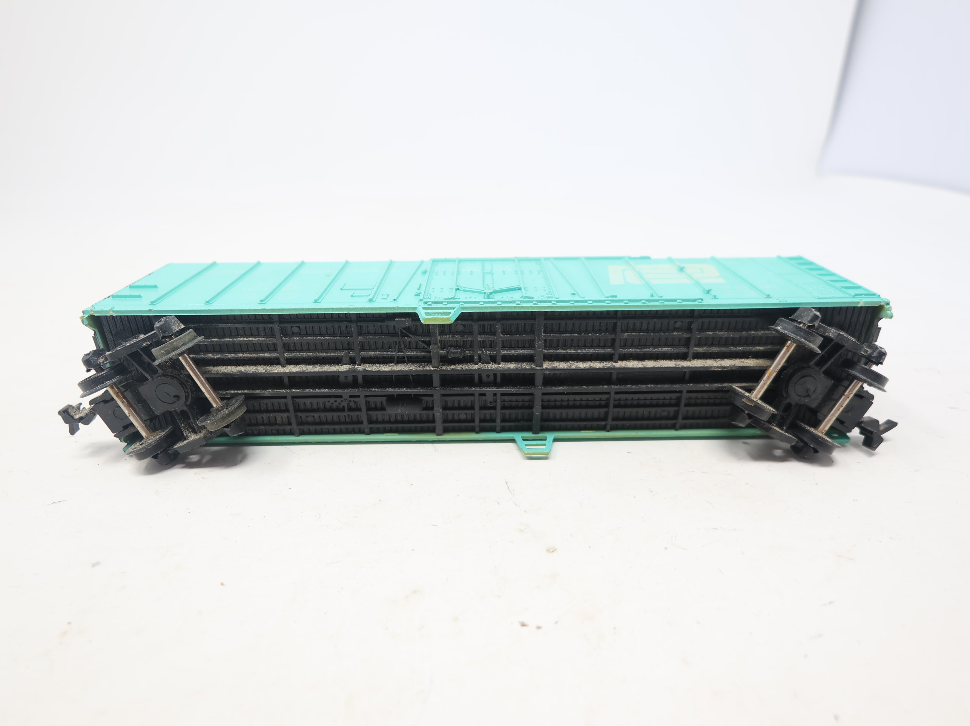 USED Bachmann HO Scale 50' Box Car Penn Central PC #16050