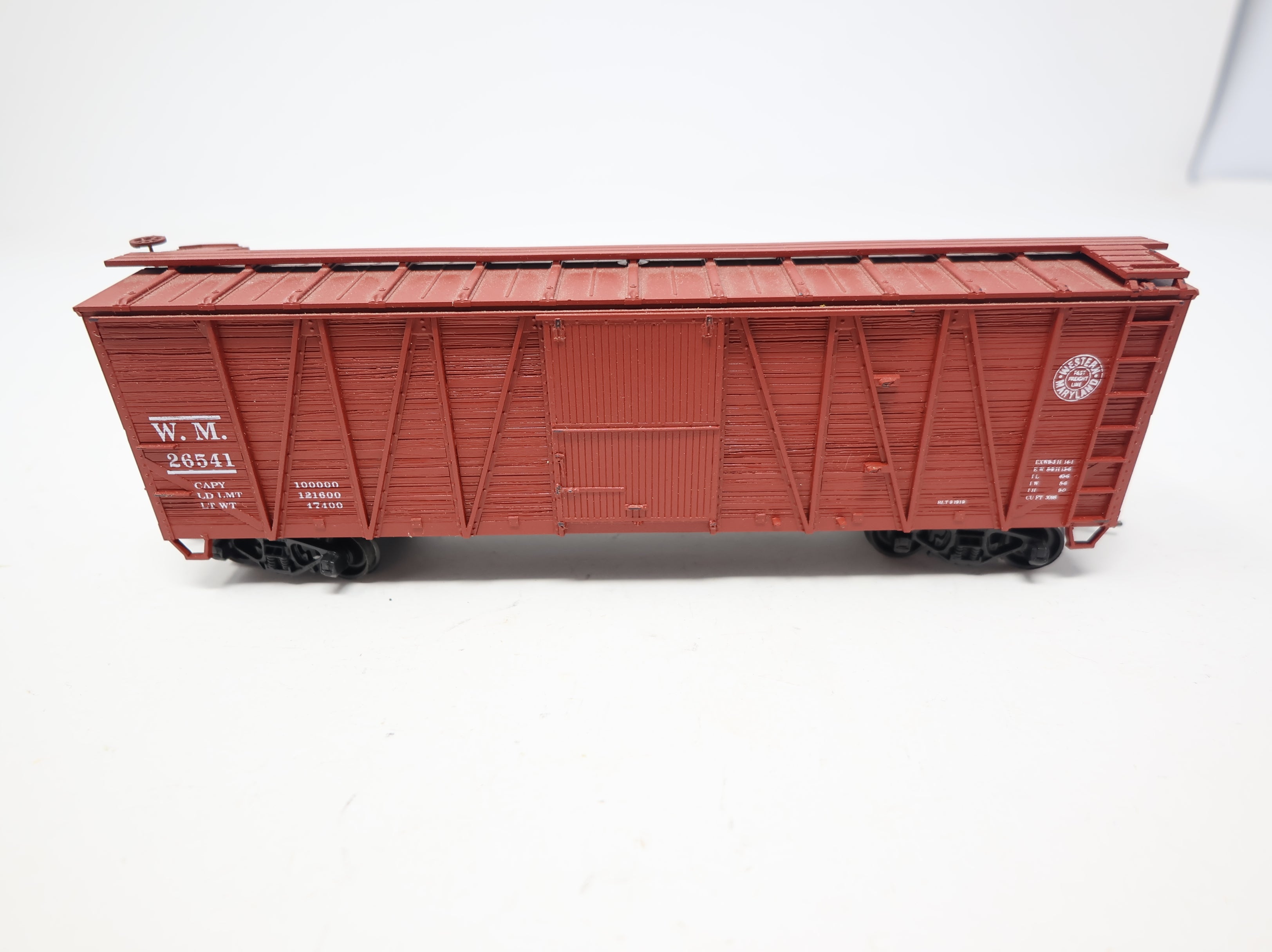 USED Accurail HO Scale Wooden Box Car Western Maryland WM #26541