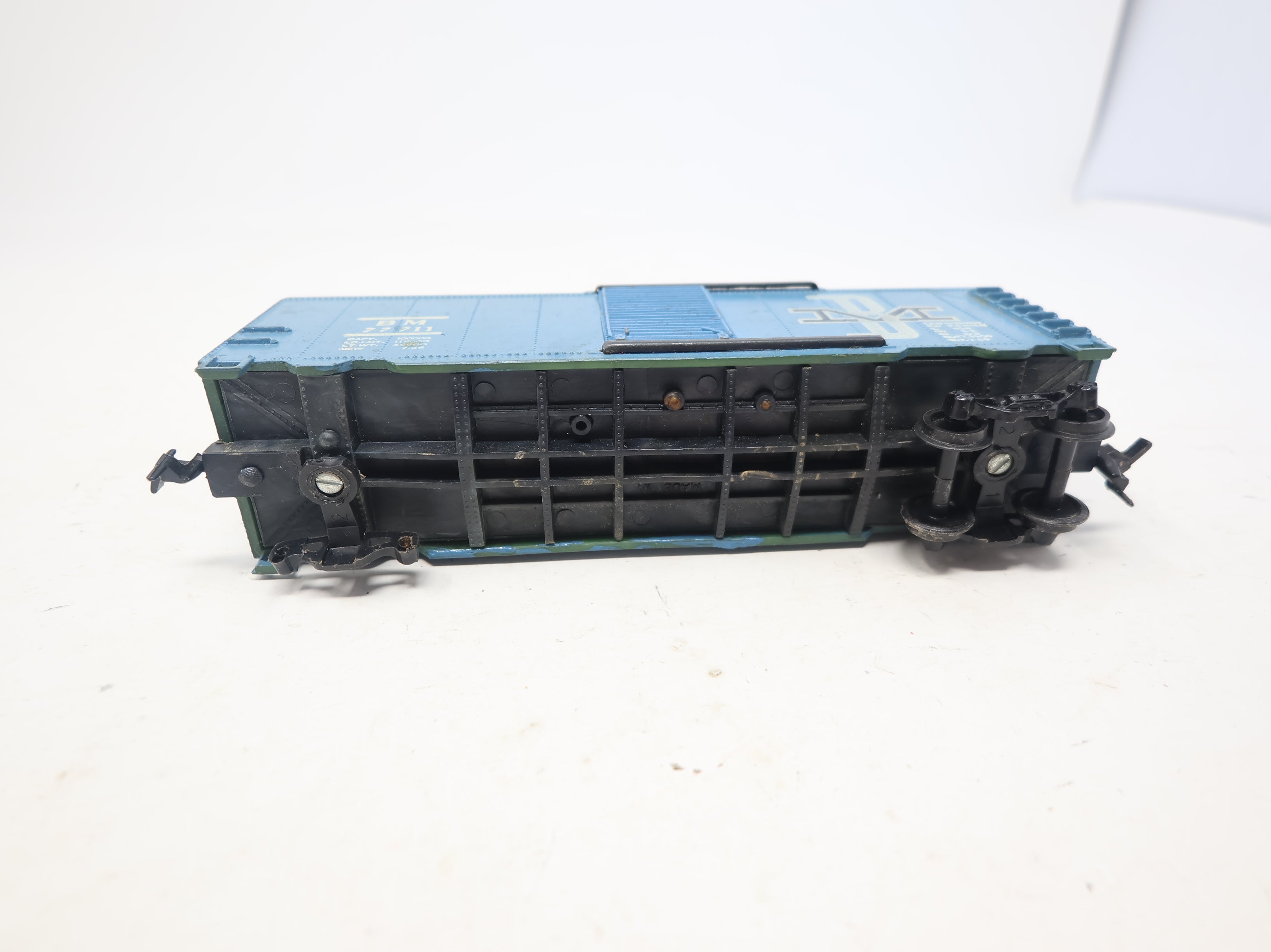 USED HO Scale 40' Box Car Boston and Maine BM #77711