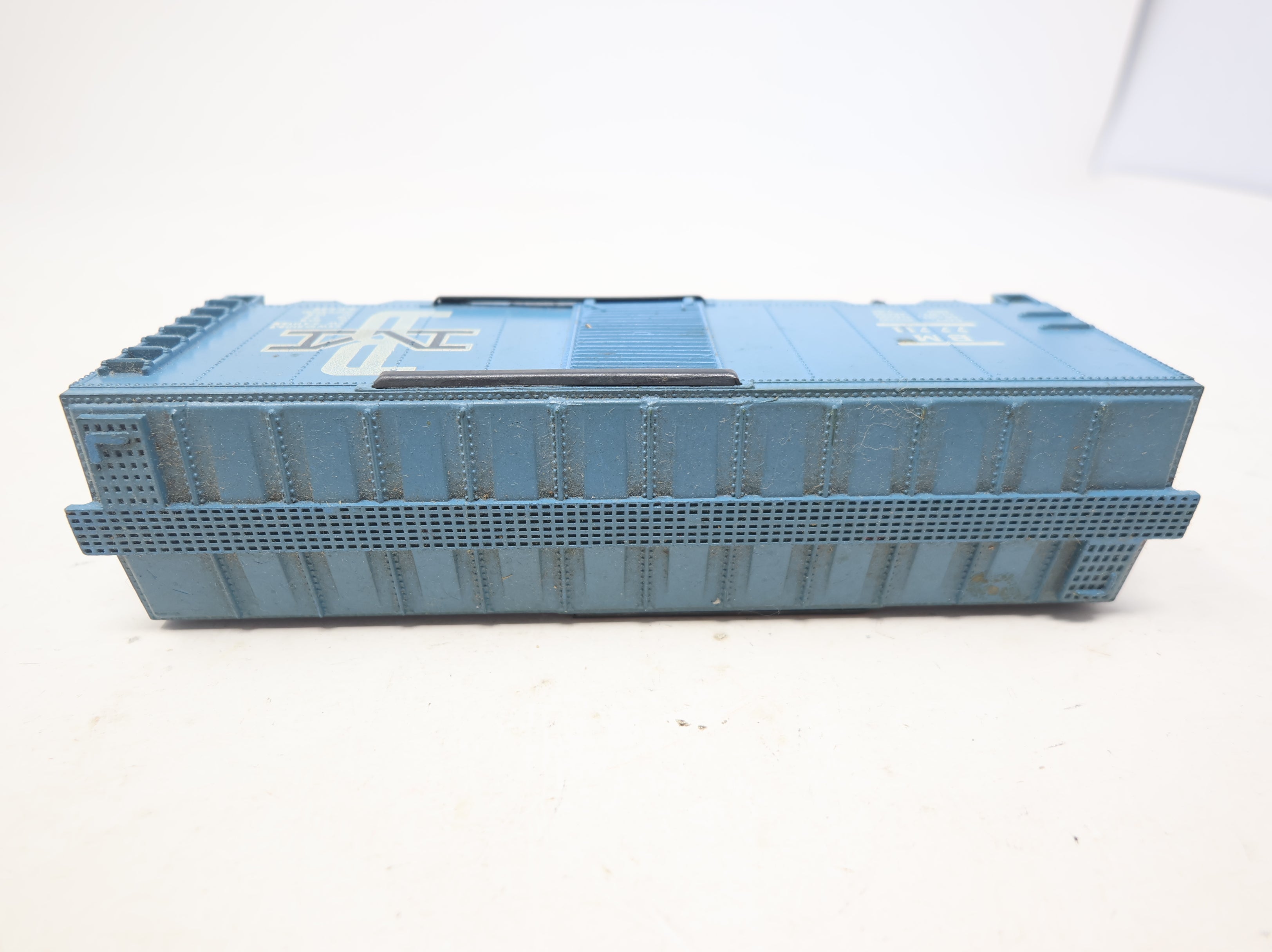 USED HO Scale 40' Box Car Boston and Maine BM #77711