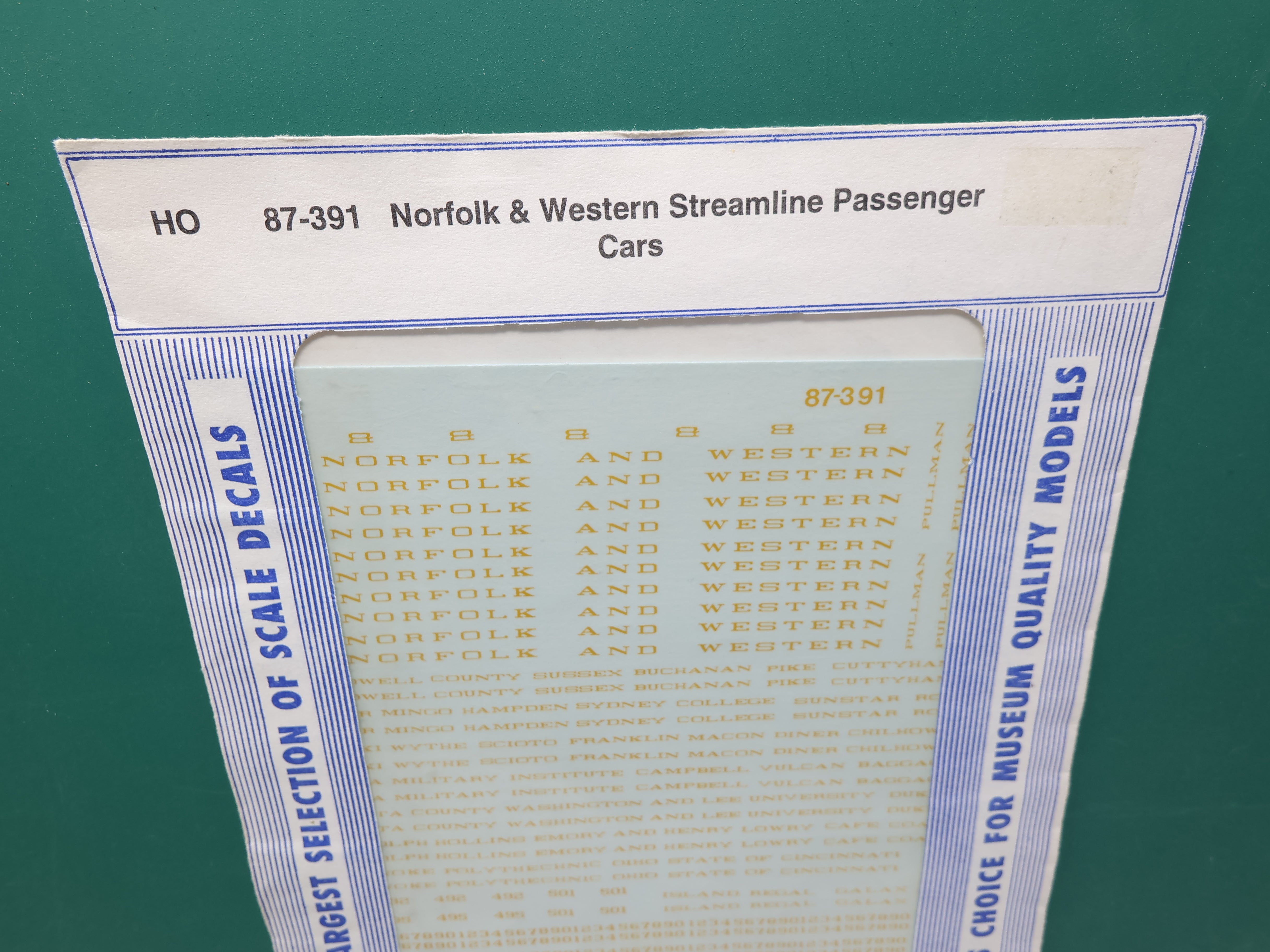 MICROSCALE 87-391 HO Scale, Streamline Passenger Cars Decals, Norfolk & Western