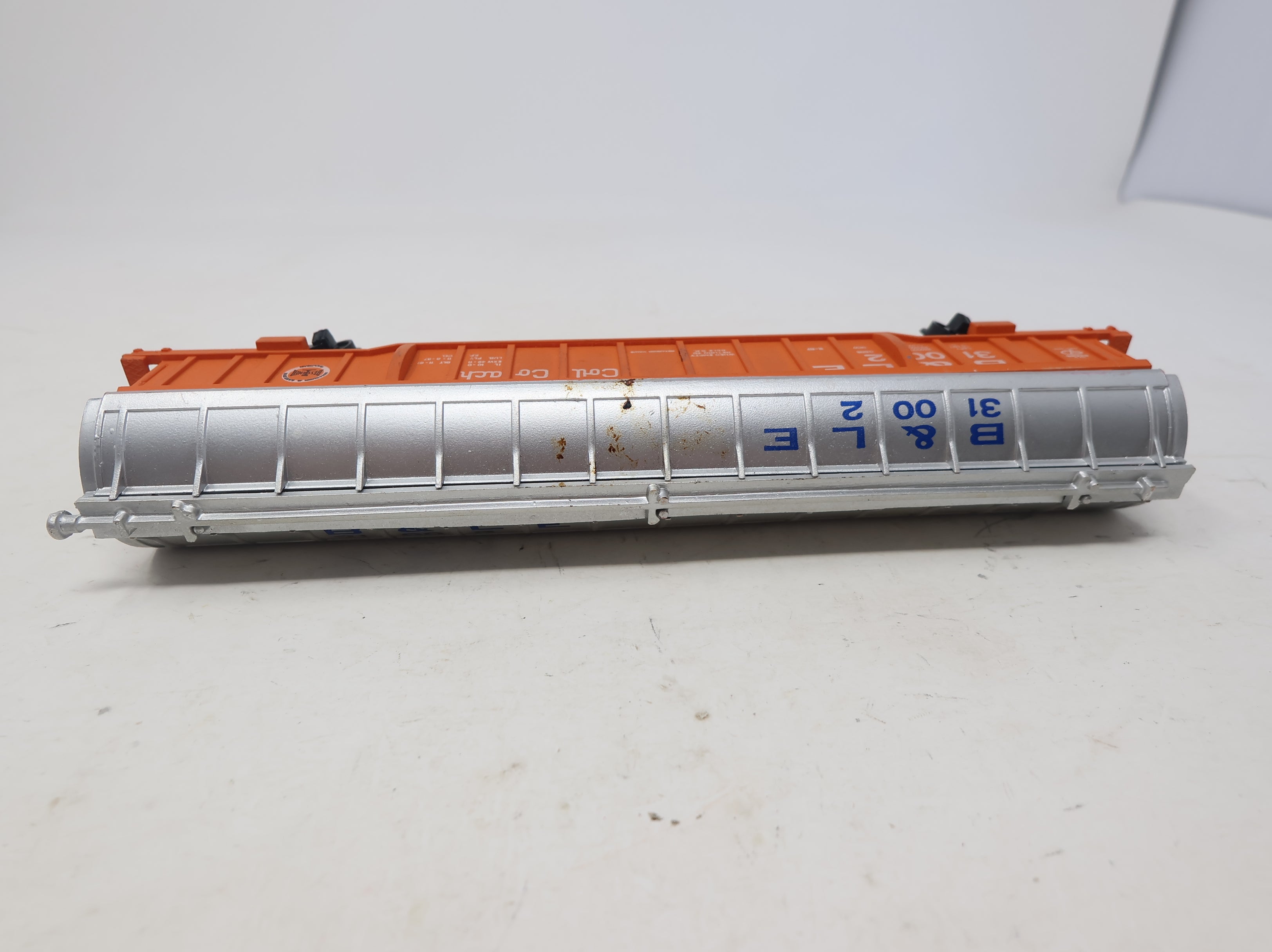 USED Lionel HO Scale Coil Car Bessemer & Lake Erie B&LE #31002 w/ Load