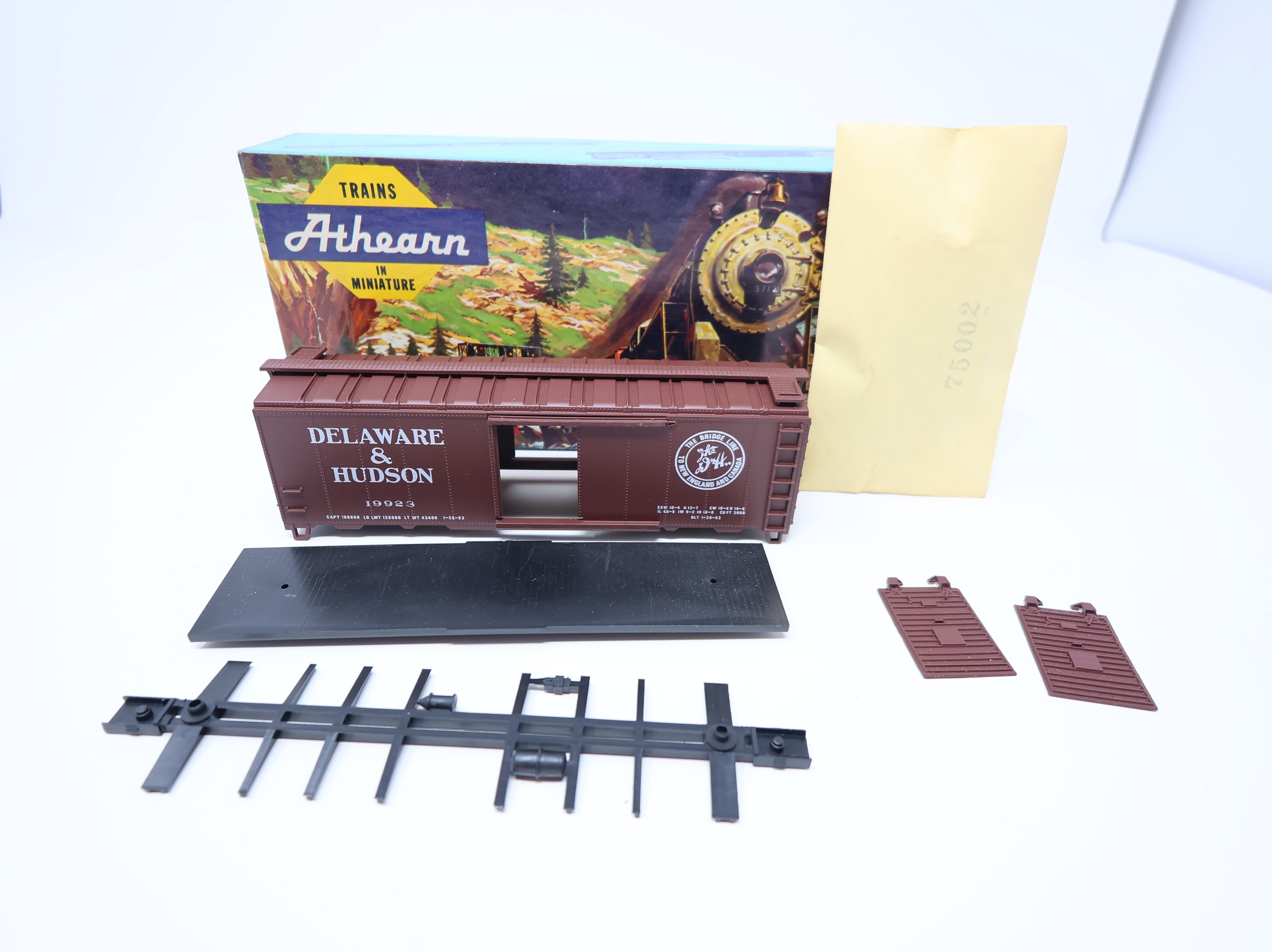 USED Athearn HO Scale 40' Steel Box Car Delaware and Hudson #19923 KIT