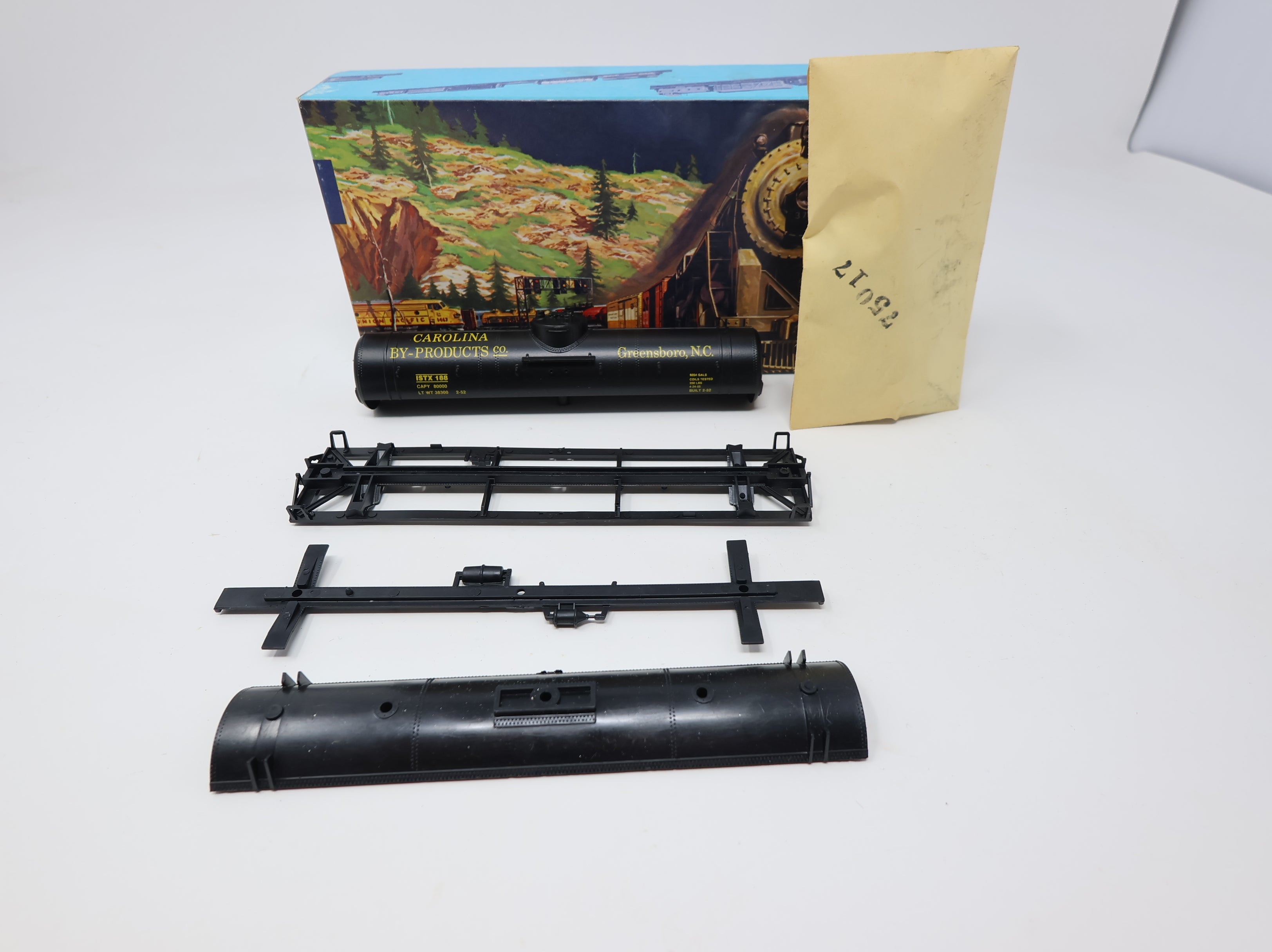 USED Athearn HO Scale Single Dome Tank Car Carolina By-Products ISTX #188 Convention Car KIT