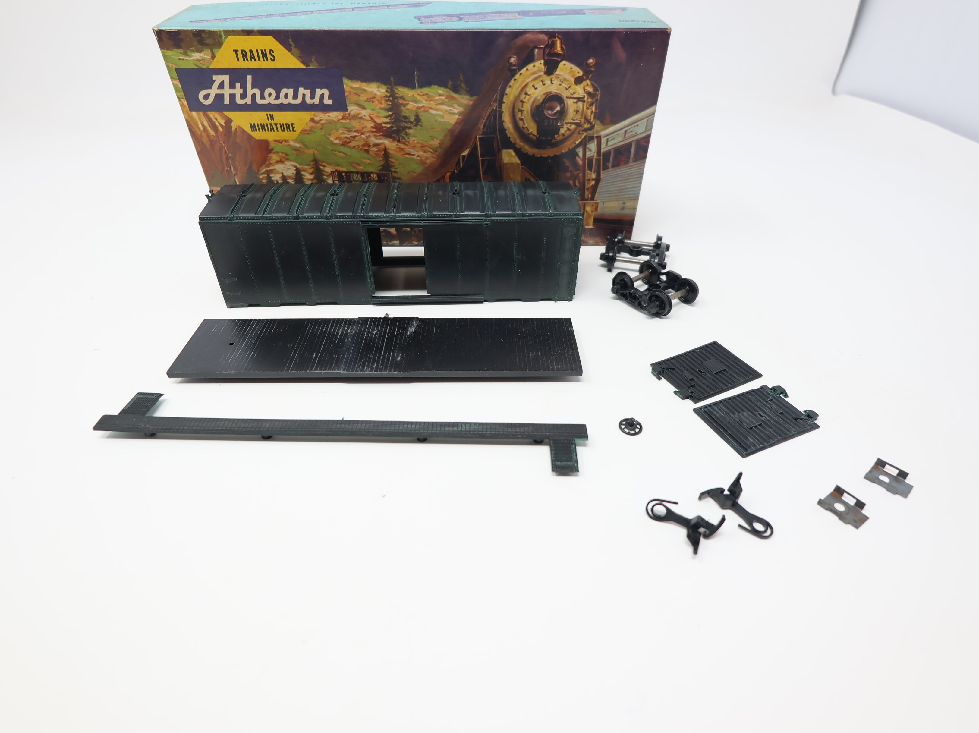 USED Athearn 1214 HO Scale 40' Steel Box Car Undecorated Black & Green Missing Parts KIT