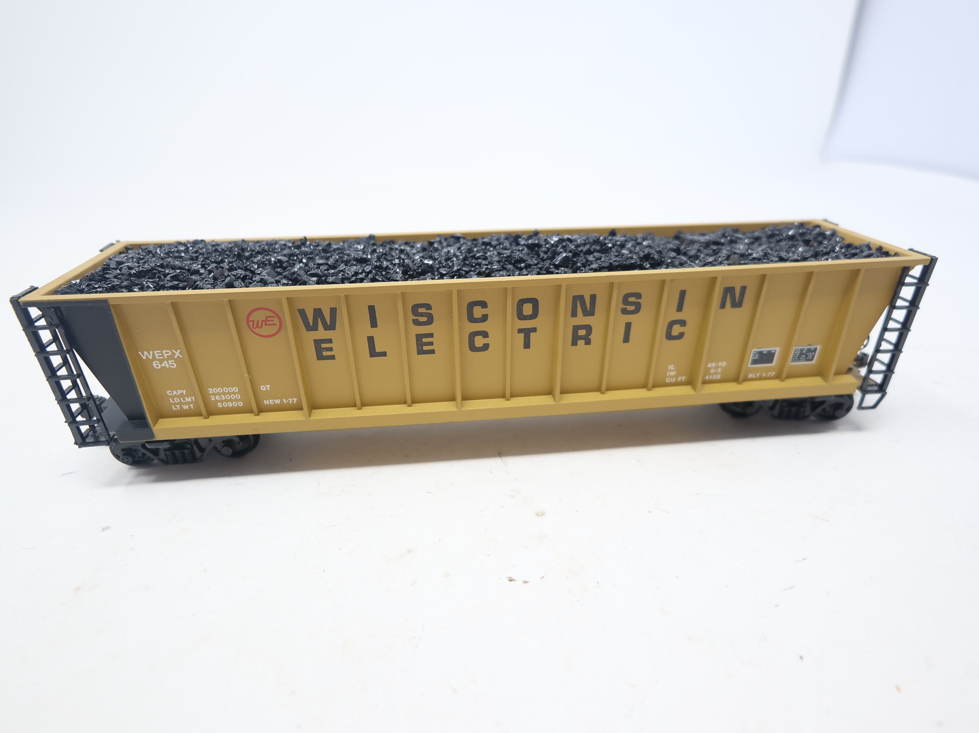 USED Roundhouse HO Scale Bathtub Gondola w/ coal load Wisconsin Electric WEPX #645 w/ Load