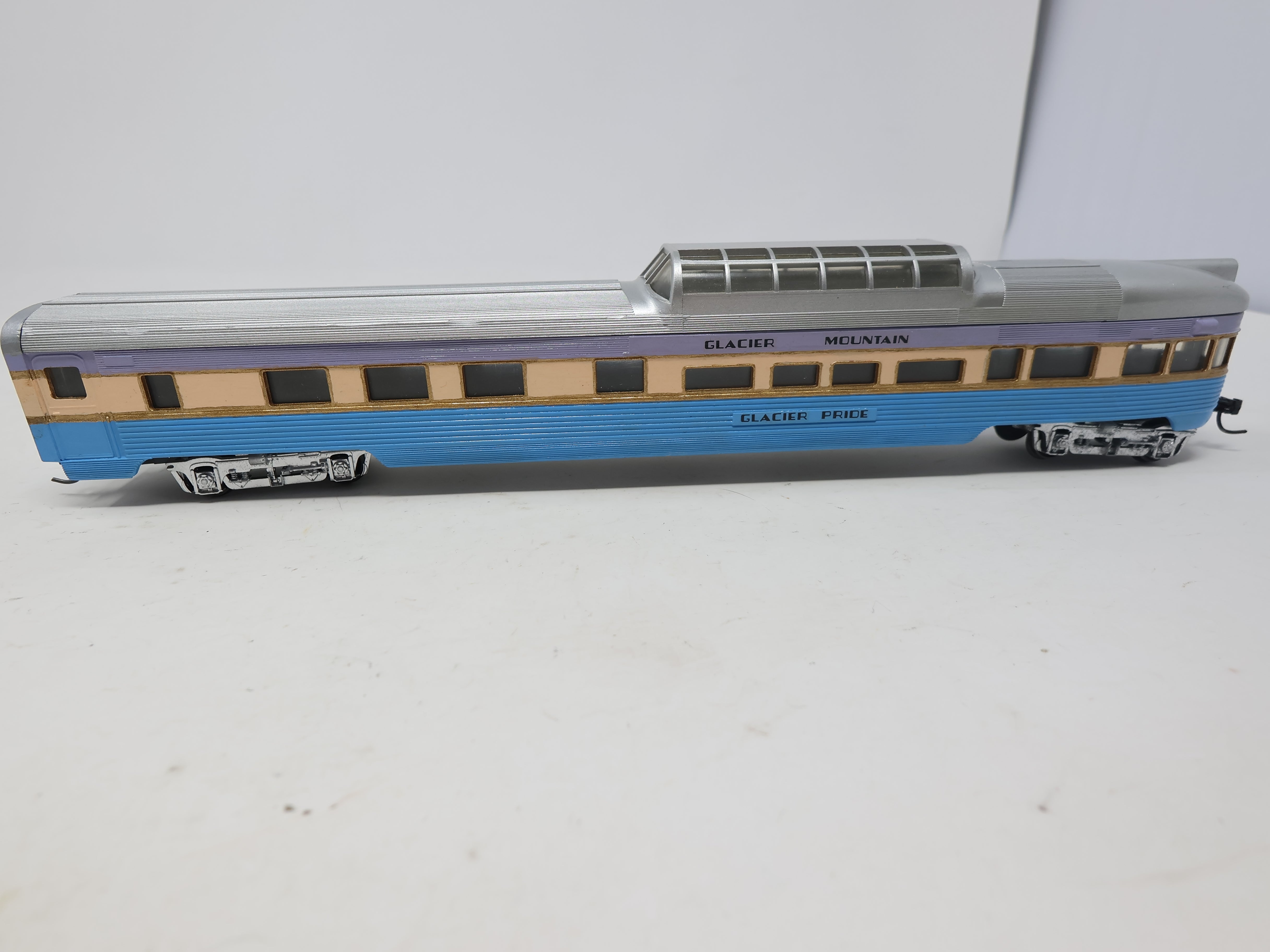 USED Con-Cor HO Scale, Dome Passenger Car, Glacier Mountain Glacier Pride , Custom Painted