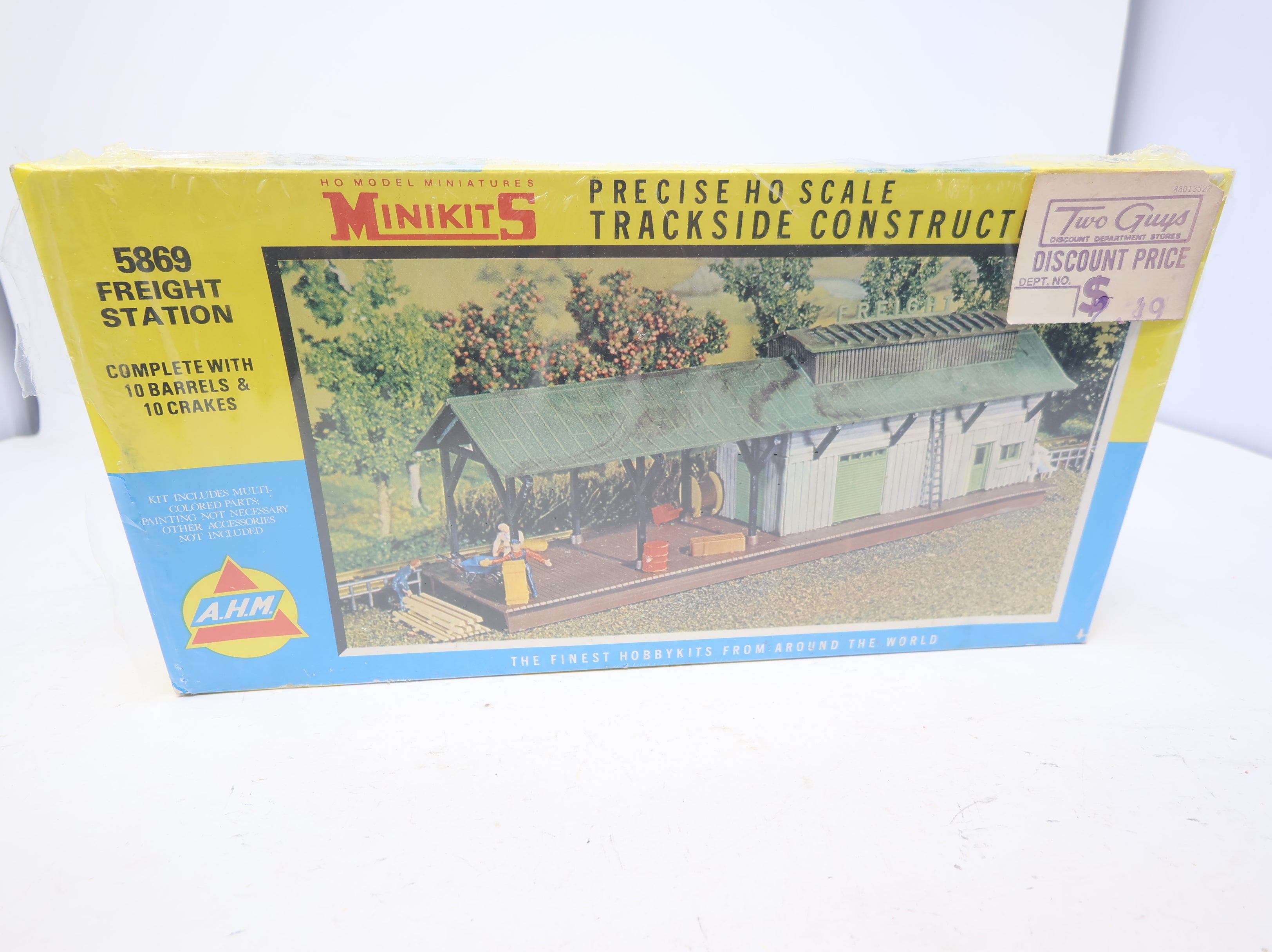 USED AHM 5869 HO Scale Freight Station KIT