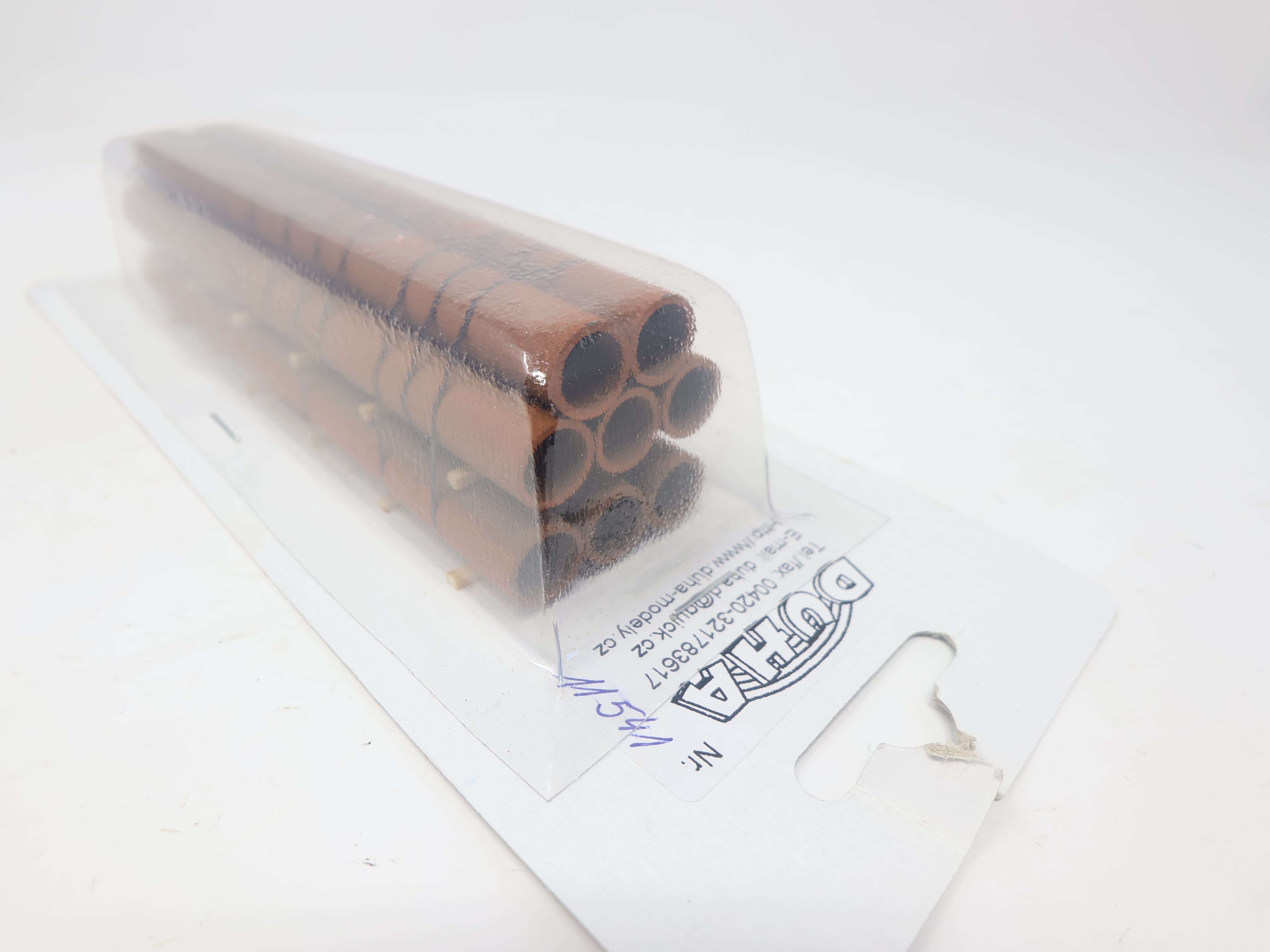 DUHA 11541 HO Scale, Large Rusty Pipe Load on Pallet