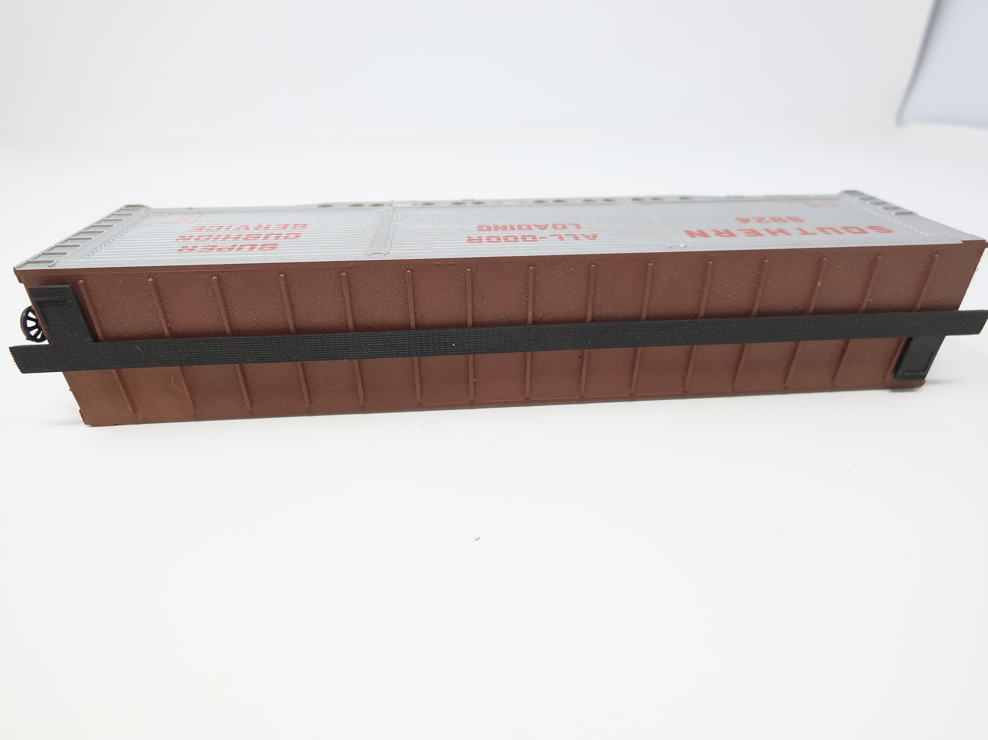 USED AHM HO Scale All-Door Box Car Southern #9924