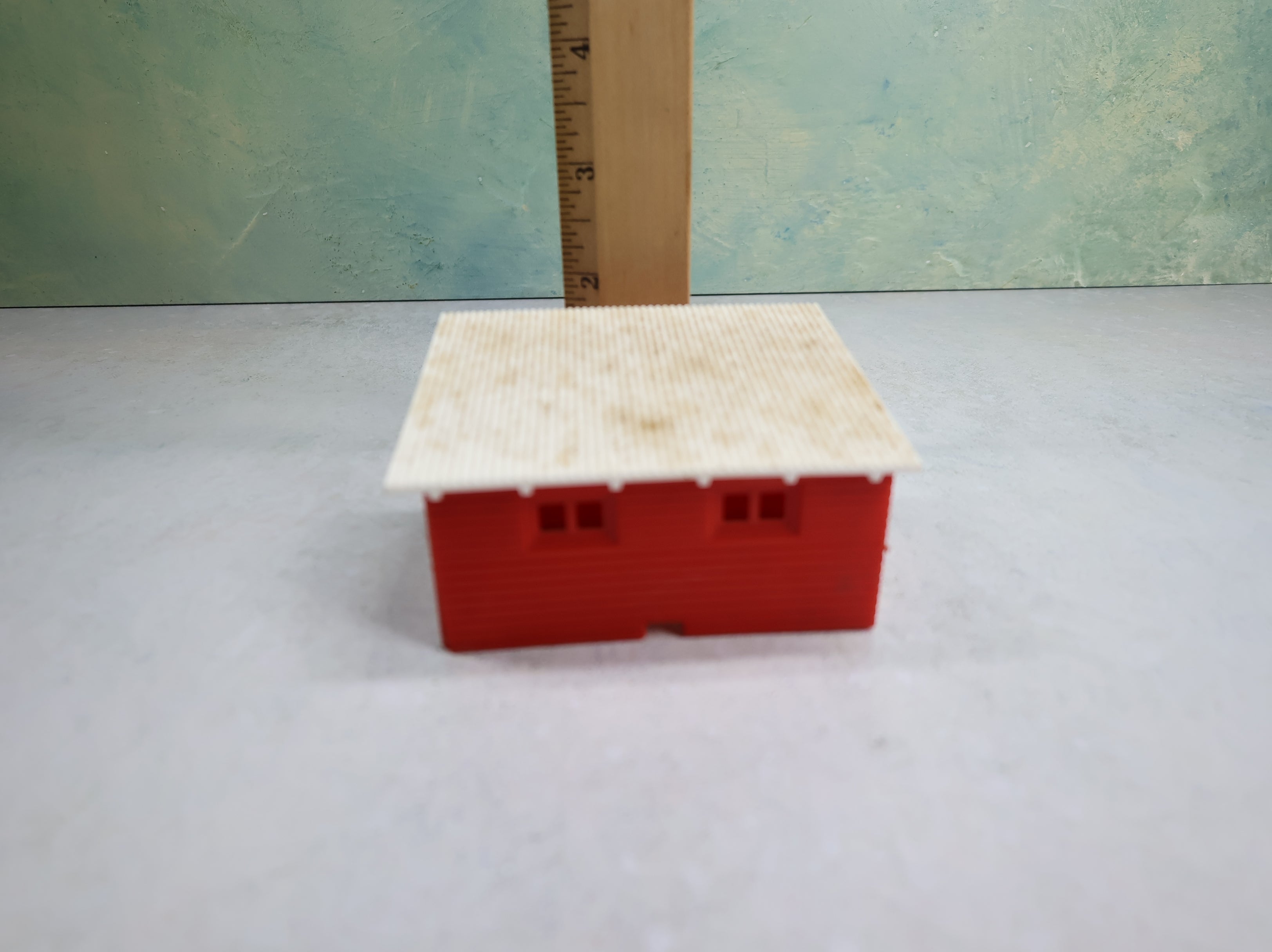 USED Bachmann Plasticville HO Scale Little Red Shed