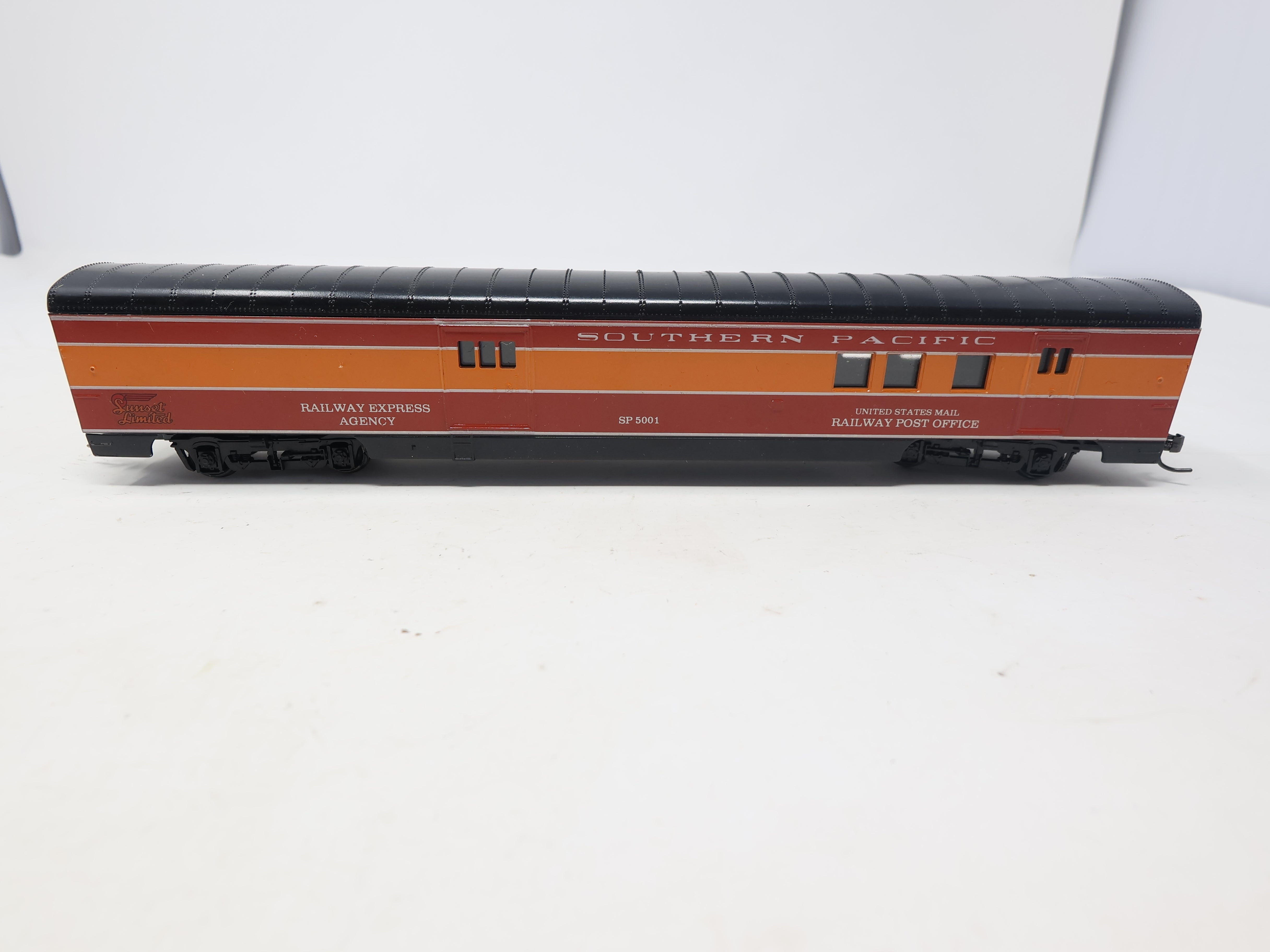 USED Con-Cor HO Scale, RPO Passenger Car REA, Southern Pacific SP #5001