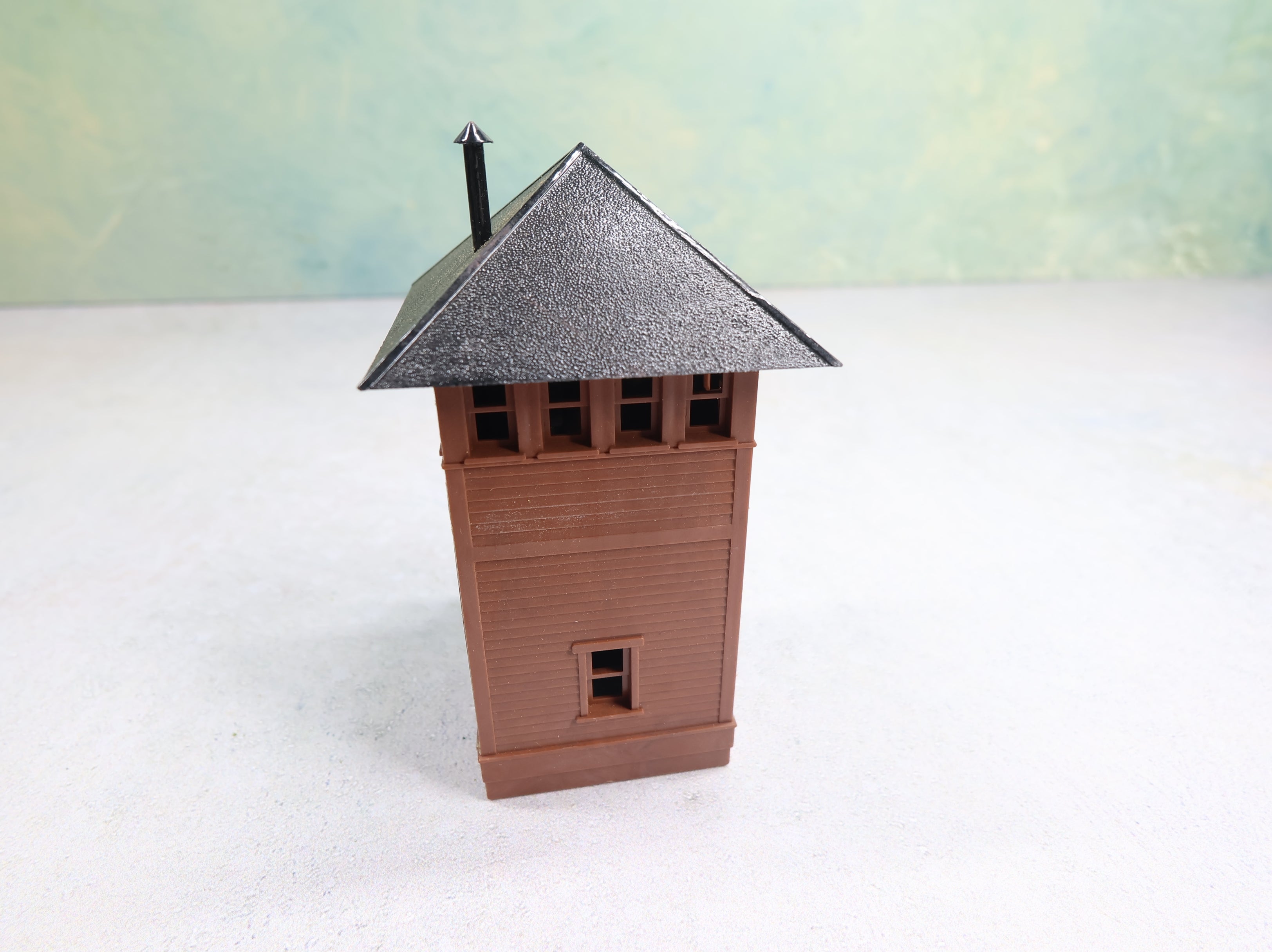 USED Bachmann Plasticville HO Scale Station Tower