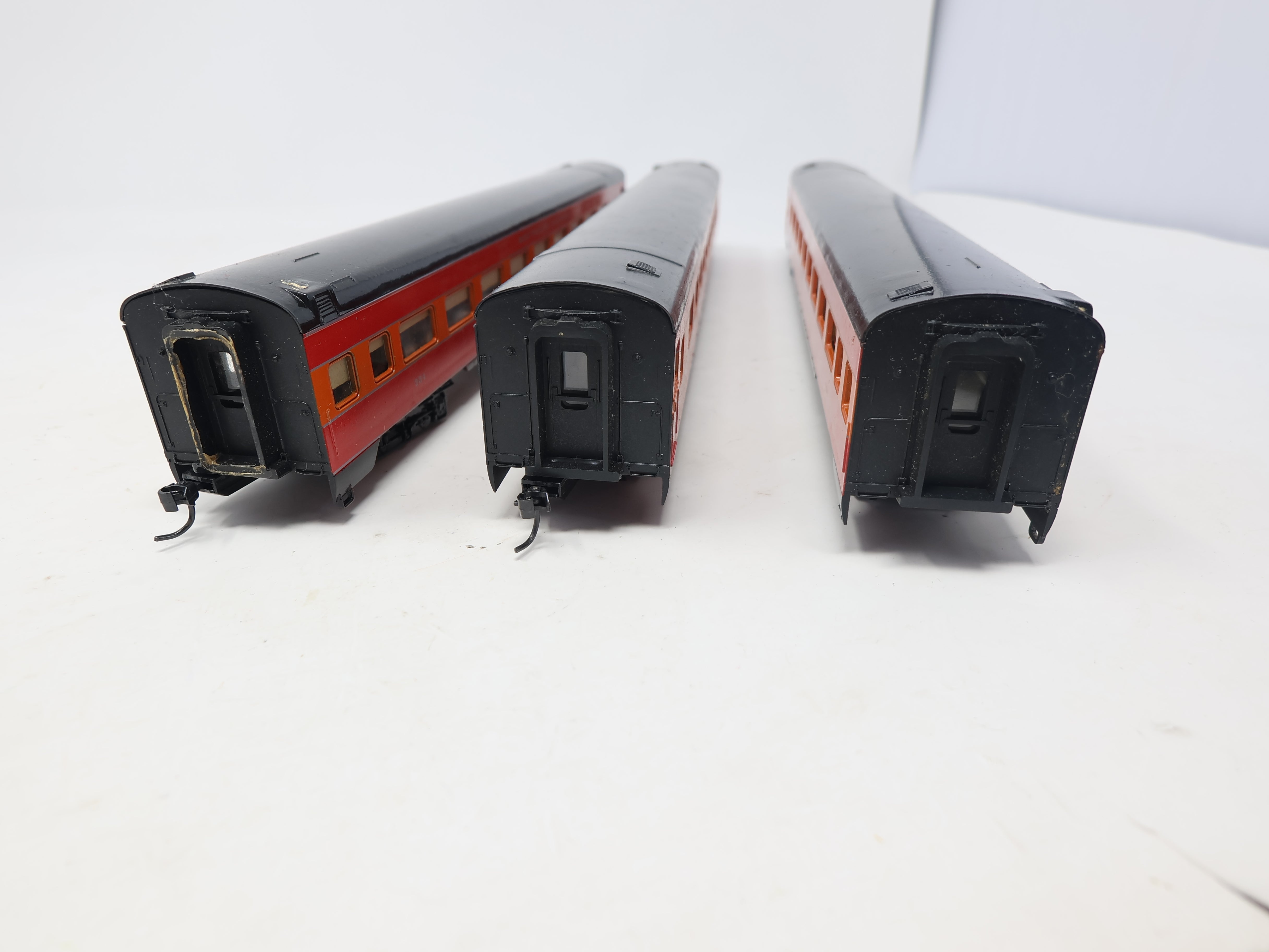 USED Rivarossi HO Scale, Lot of 3 Passenger Cars, Southern Pacific #234