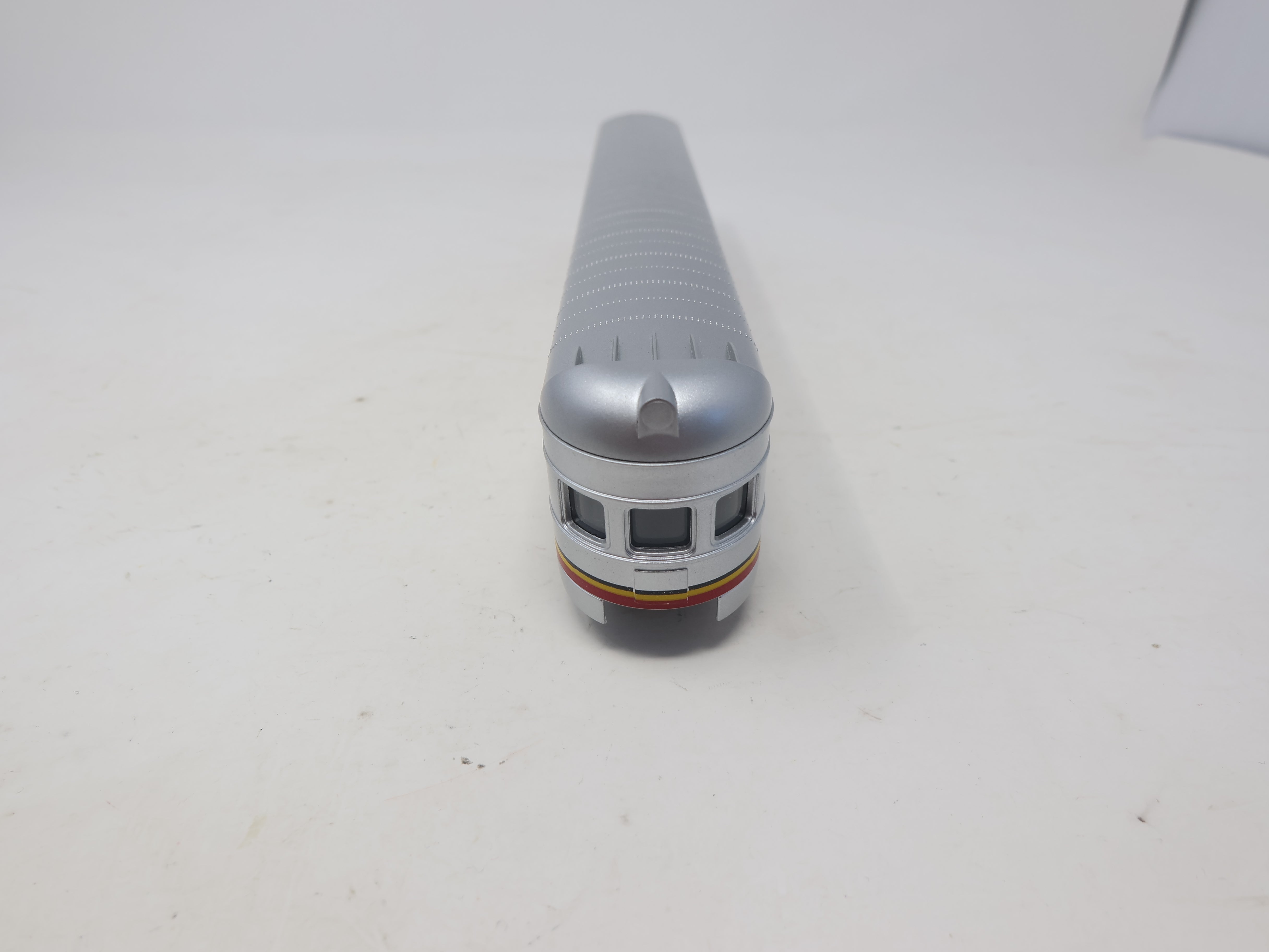 USED Con-Cor HO Scale, Passenger Car, Santa Fe #3246