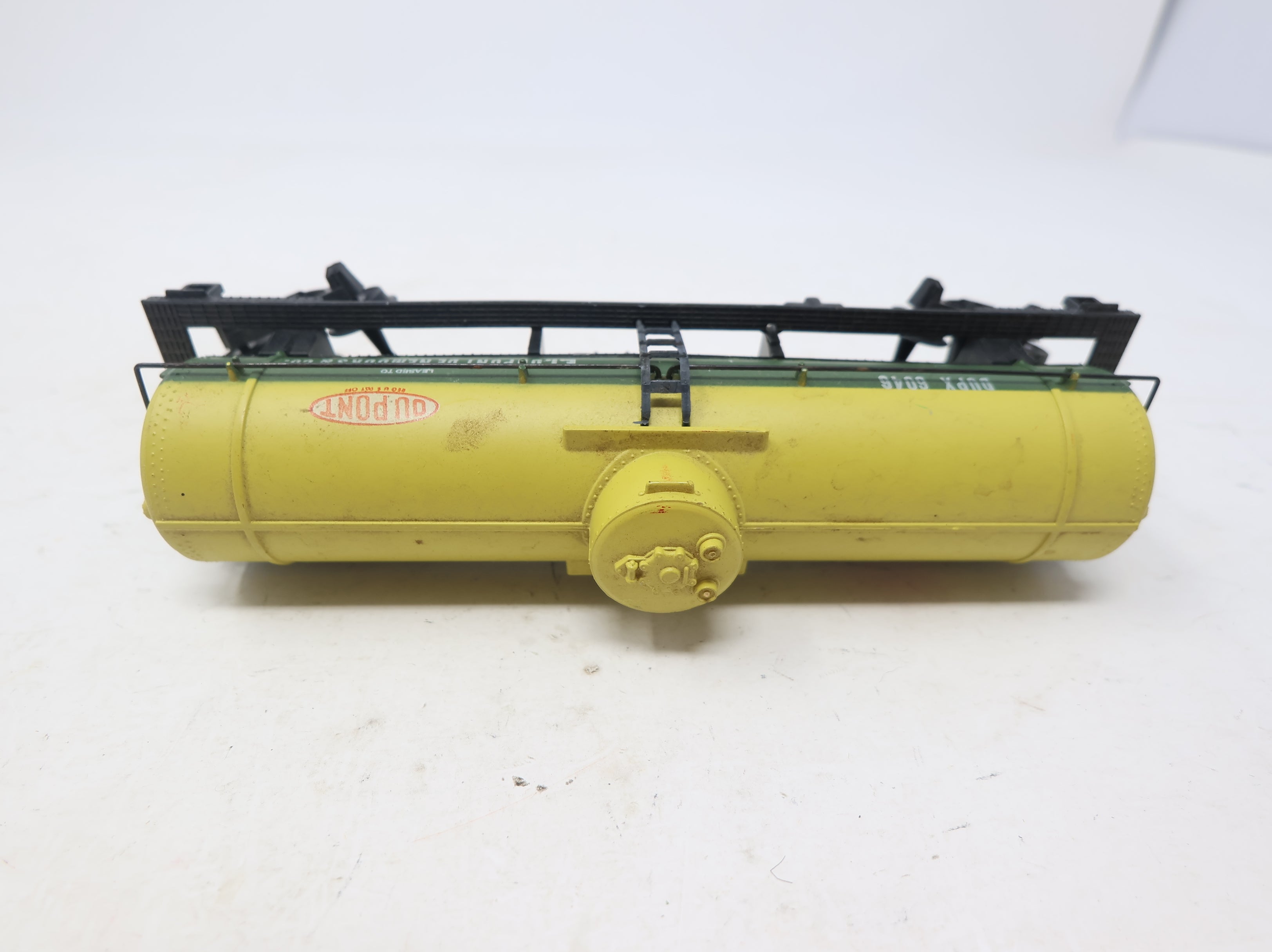 USED Tyco HO Scale Single Dome Tank Car Du Pont DUPX #6046