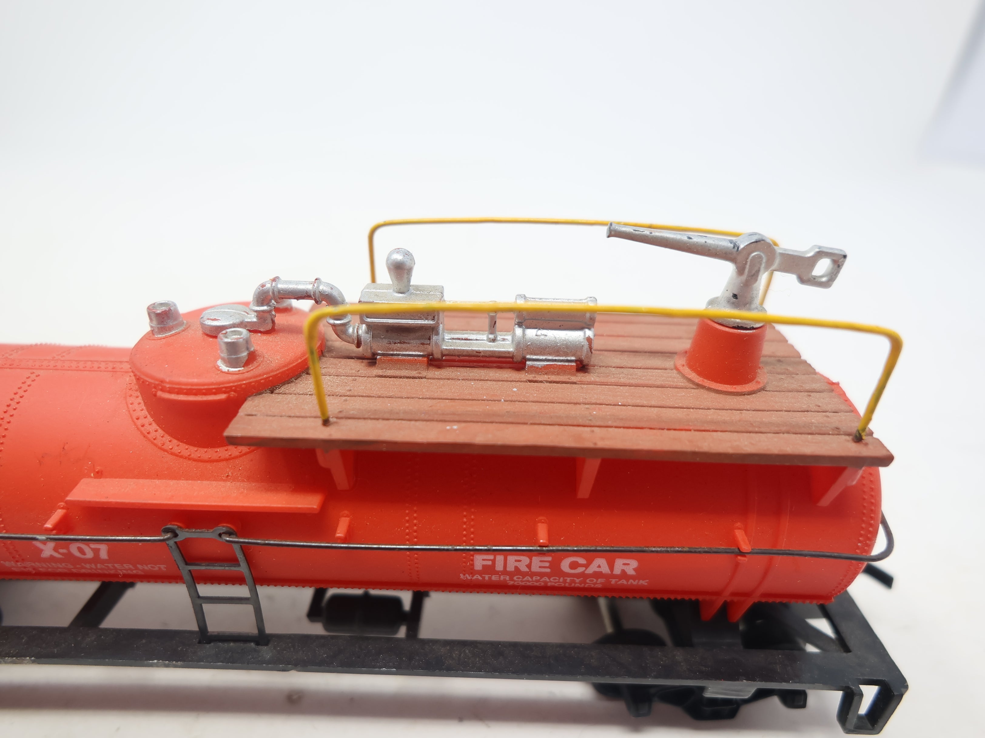 USED Cox HO Scale Single Dome Fire Tank Car Big Pine Lumber Co #X-07