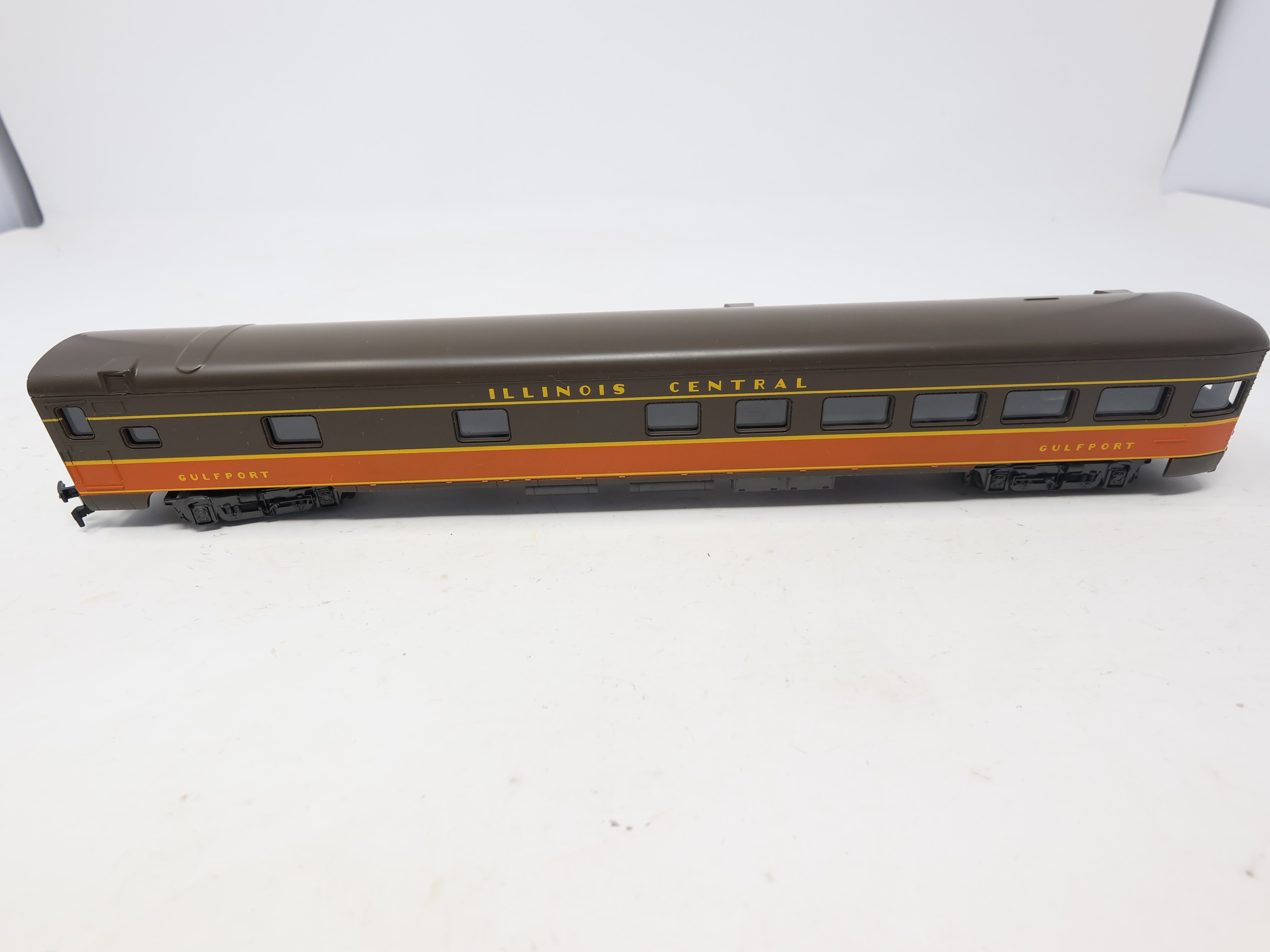 USED Rivarossi HO Scale, Observation Passenger Car, Illinois Central , Gulfport