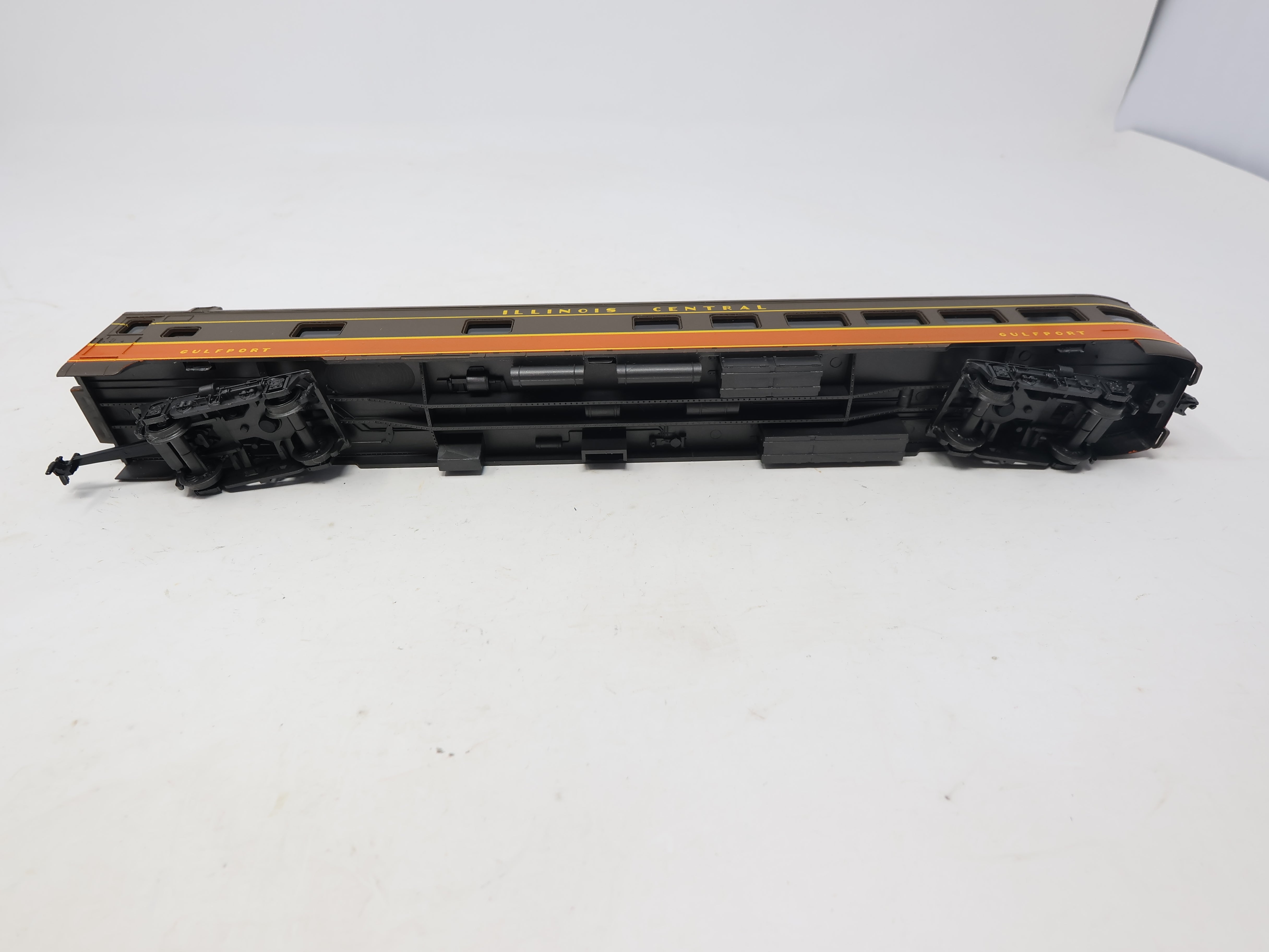 USED Rivarossi HO Scale, Observation Passenger Car, Illinois Central , Gulfport