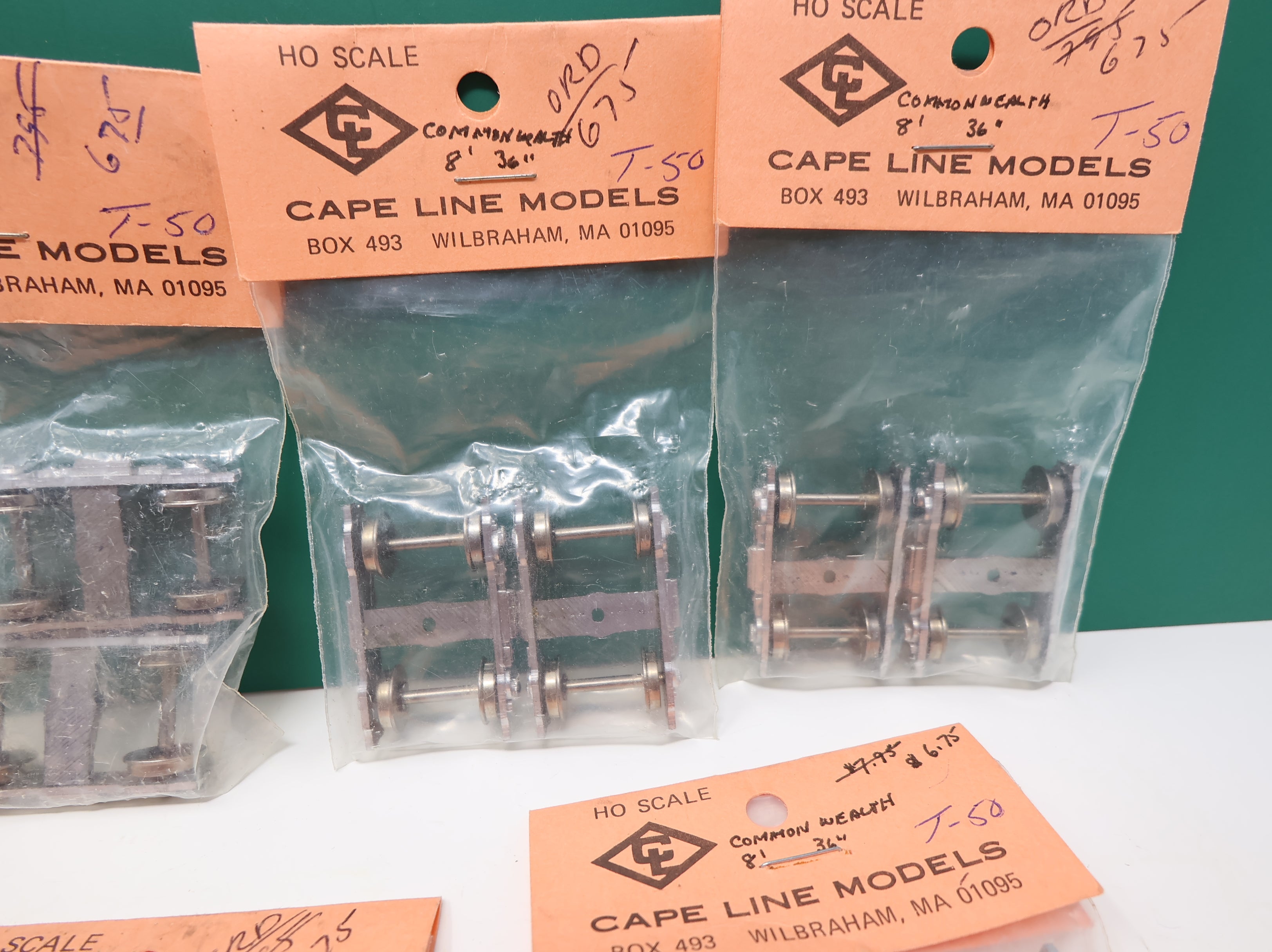 USED Cape Line Models #T-50 HO Scale 36" Metal Trucks Commonwealth (20 pcs)