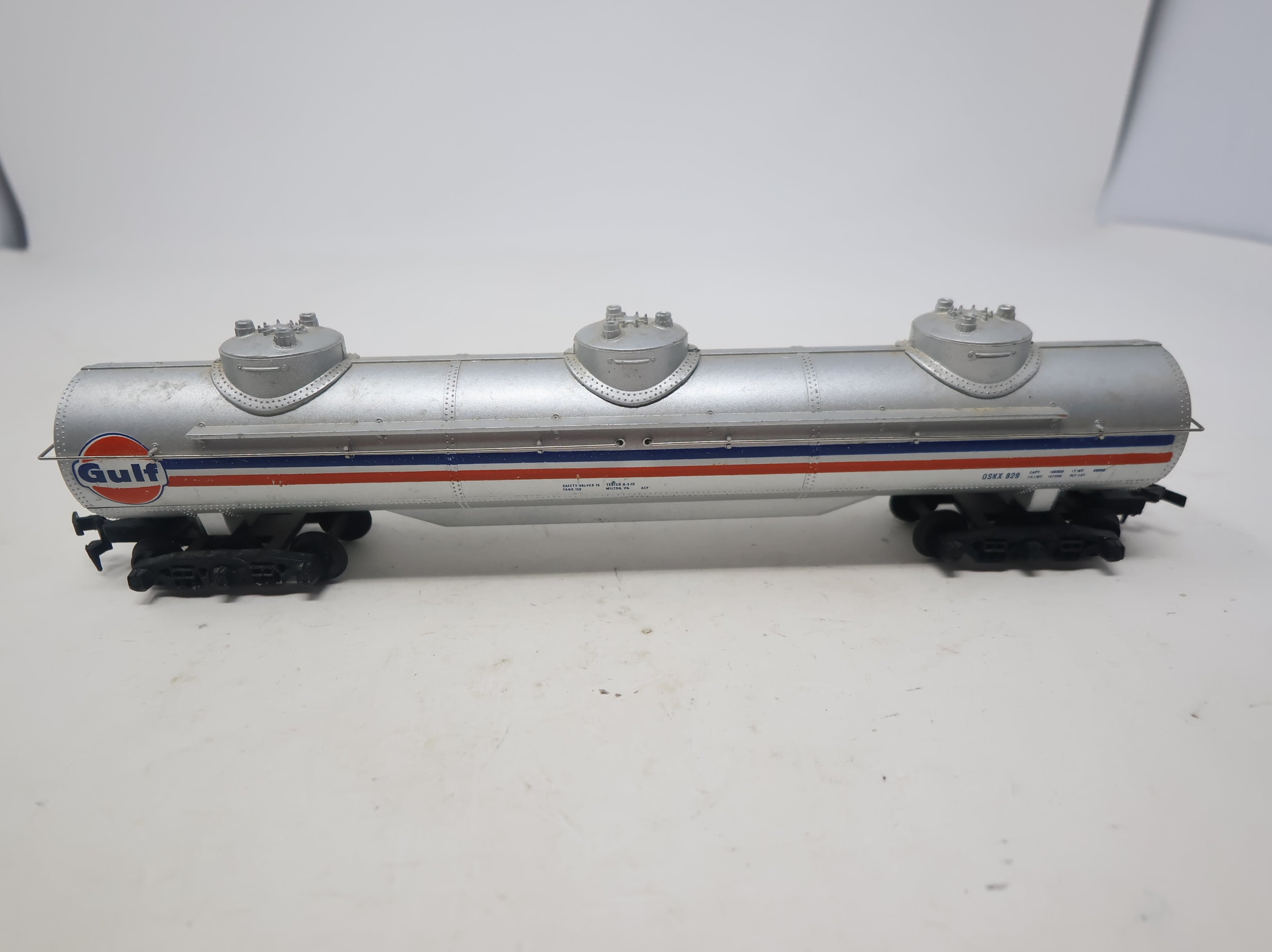 USED Tyco HO Scale Large Triple Dome Tank Car Gulf OSKX #829