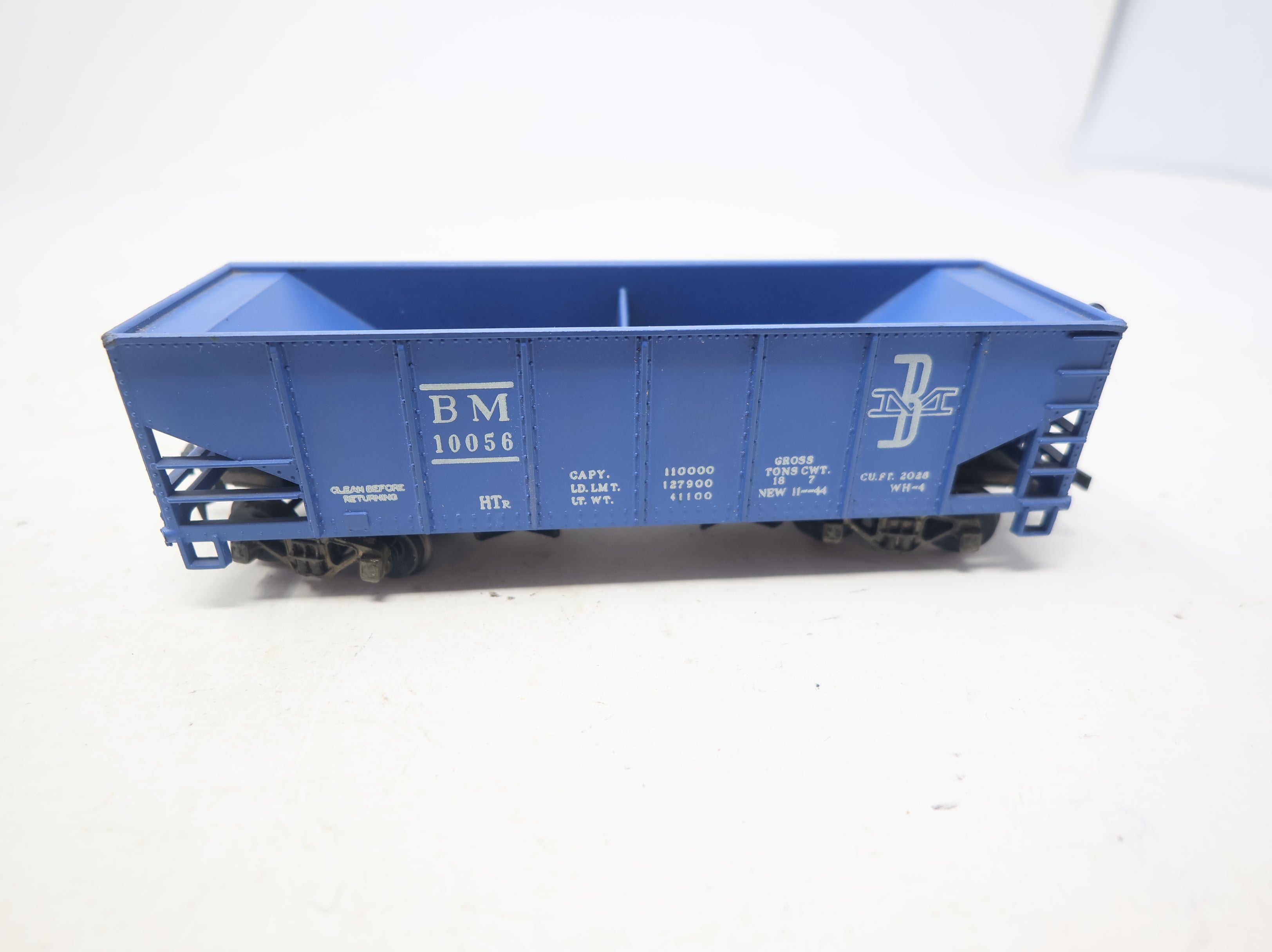 USED Tyco HO Scale Operating Hopper Boston and Maine BM #10056