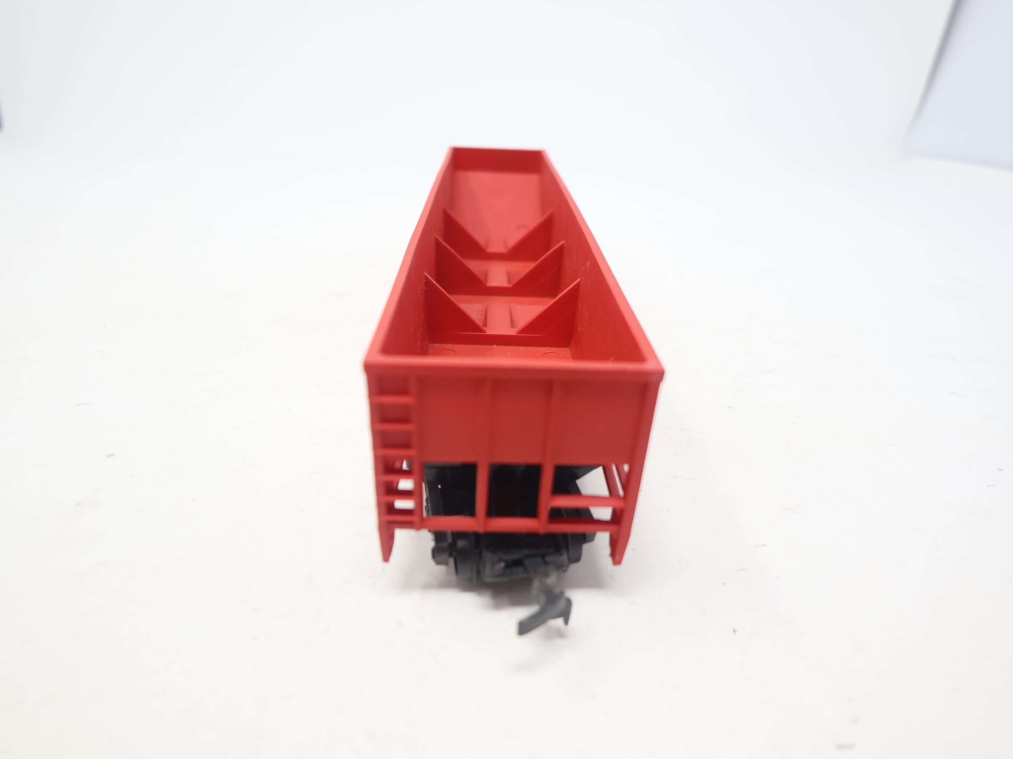 USED HO Scale 4 Bay Hopper Rock Island RI #88420