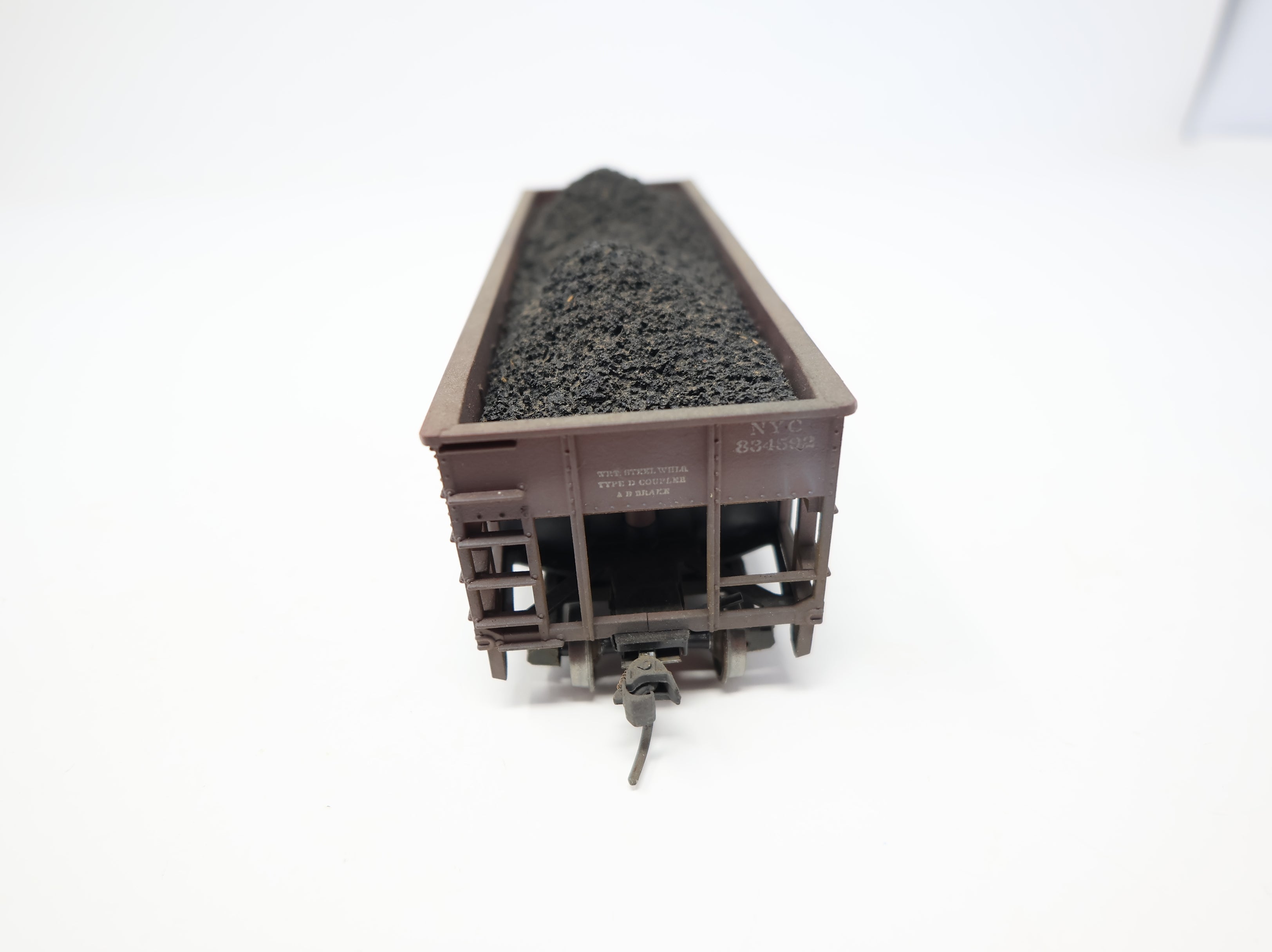 USED Athearn HO Scale 2 Bay Hopper w/ Coal Load New York Central NYC #834592 Weathered