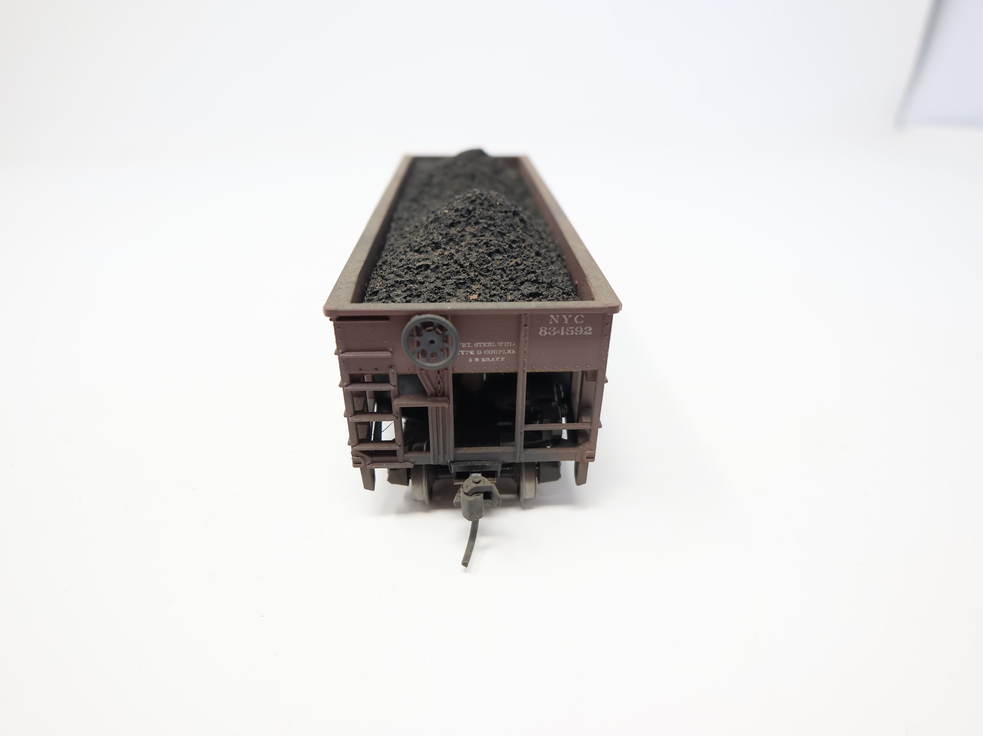 USED Athearn HO Scale 2 Bay Hopper w/ Coal Load New York Central NYC #834592 Weathered