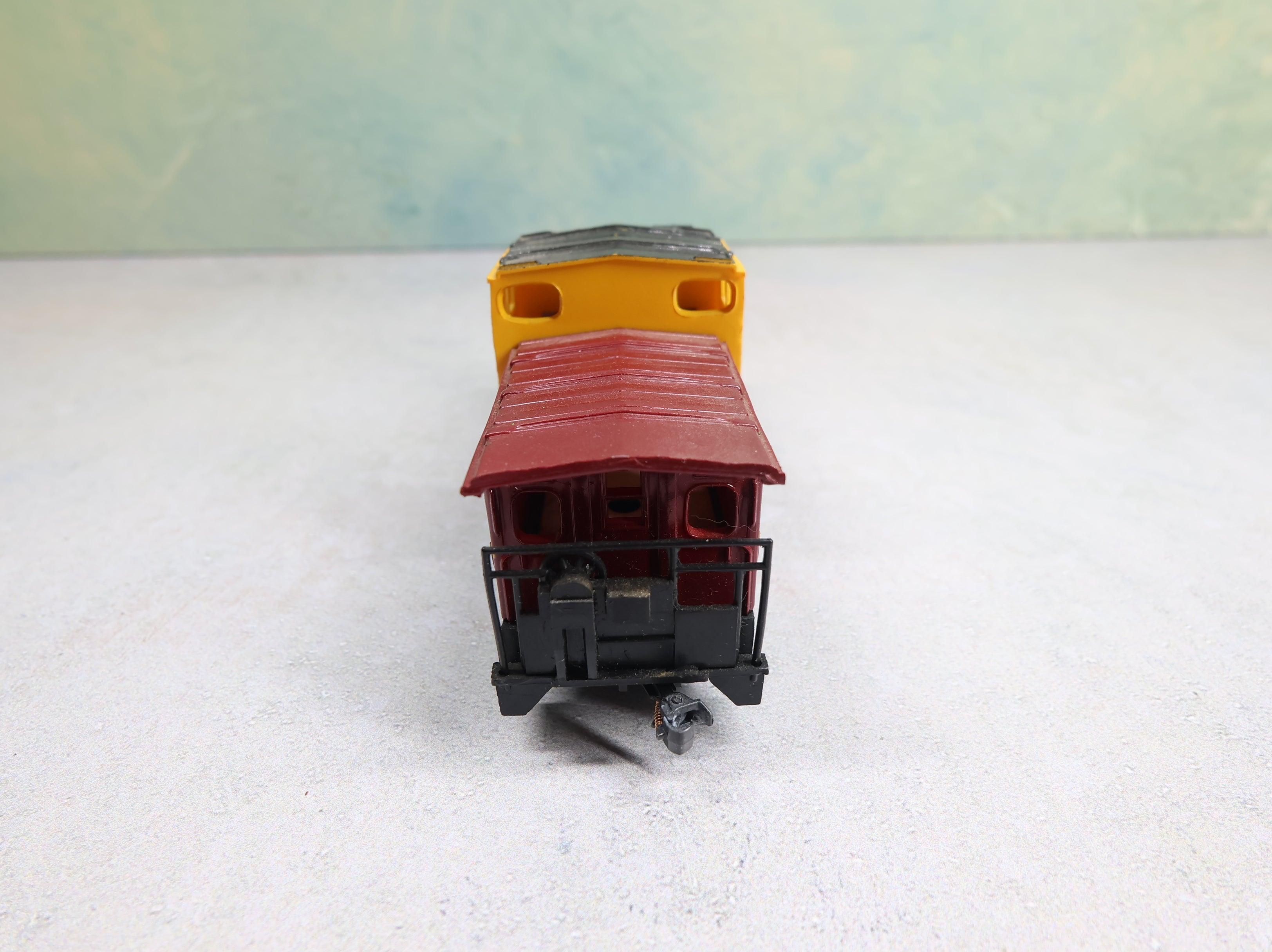 USED Bachmann HO Scale Caboose Santa Fe ATSF #999628