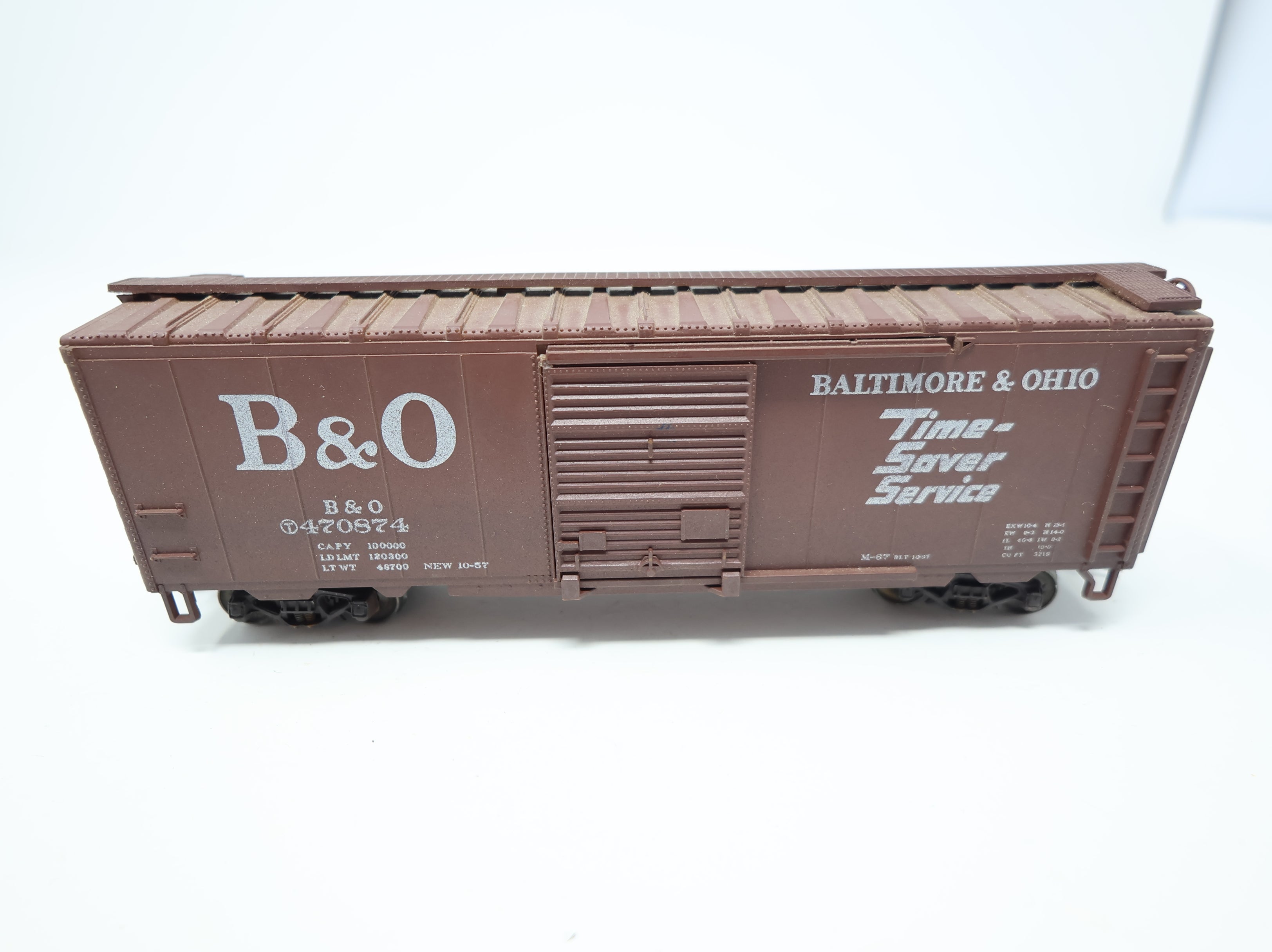 USED HO Scale 40' Box Car Baltimore and Ohio B&O #470874 Light Weathering