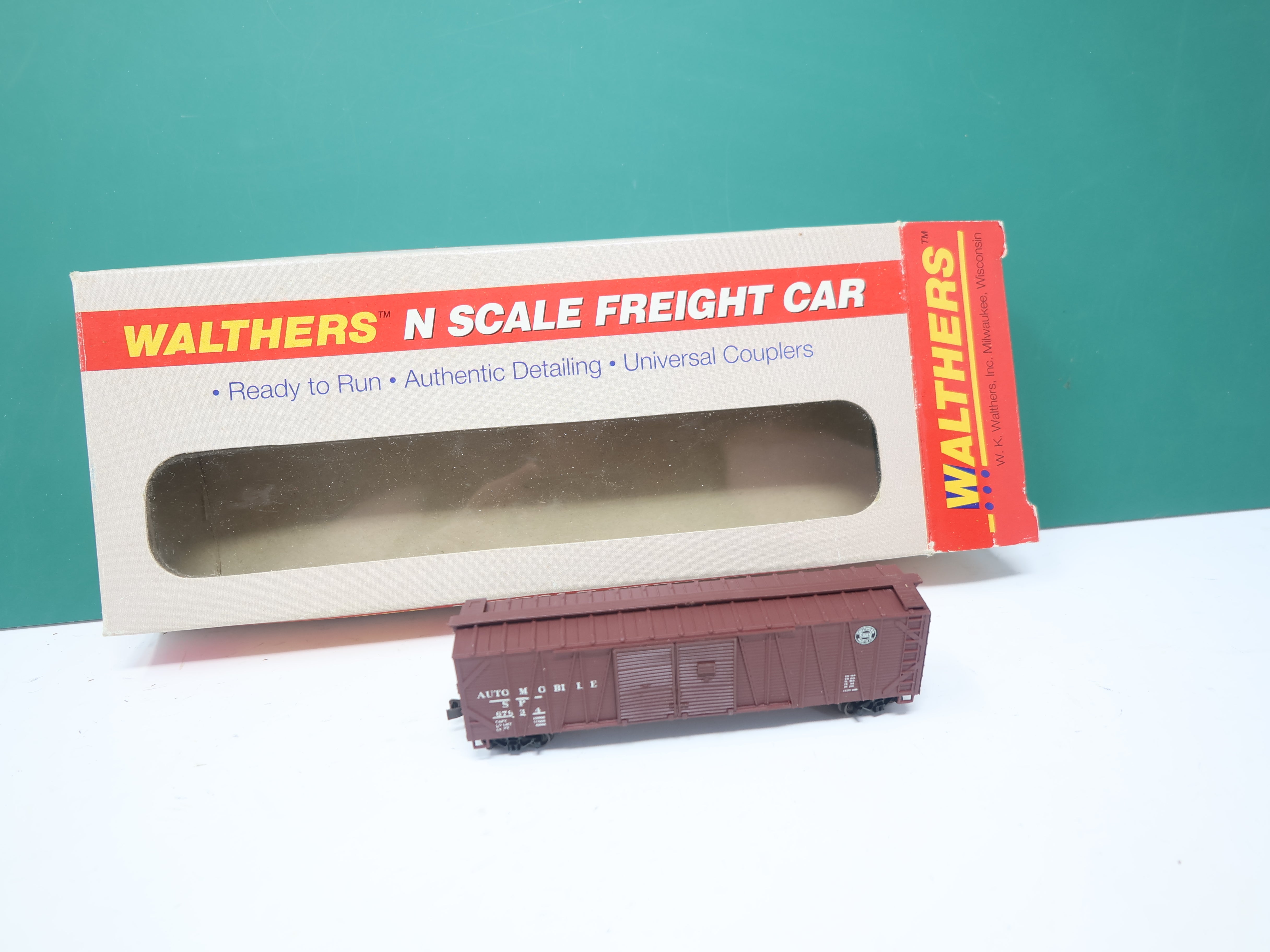 USED Walthers 932-8355 N Scale, 50' Double Door Auto Box Car, Southern Pacific SP #67934