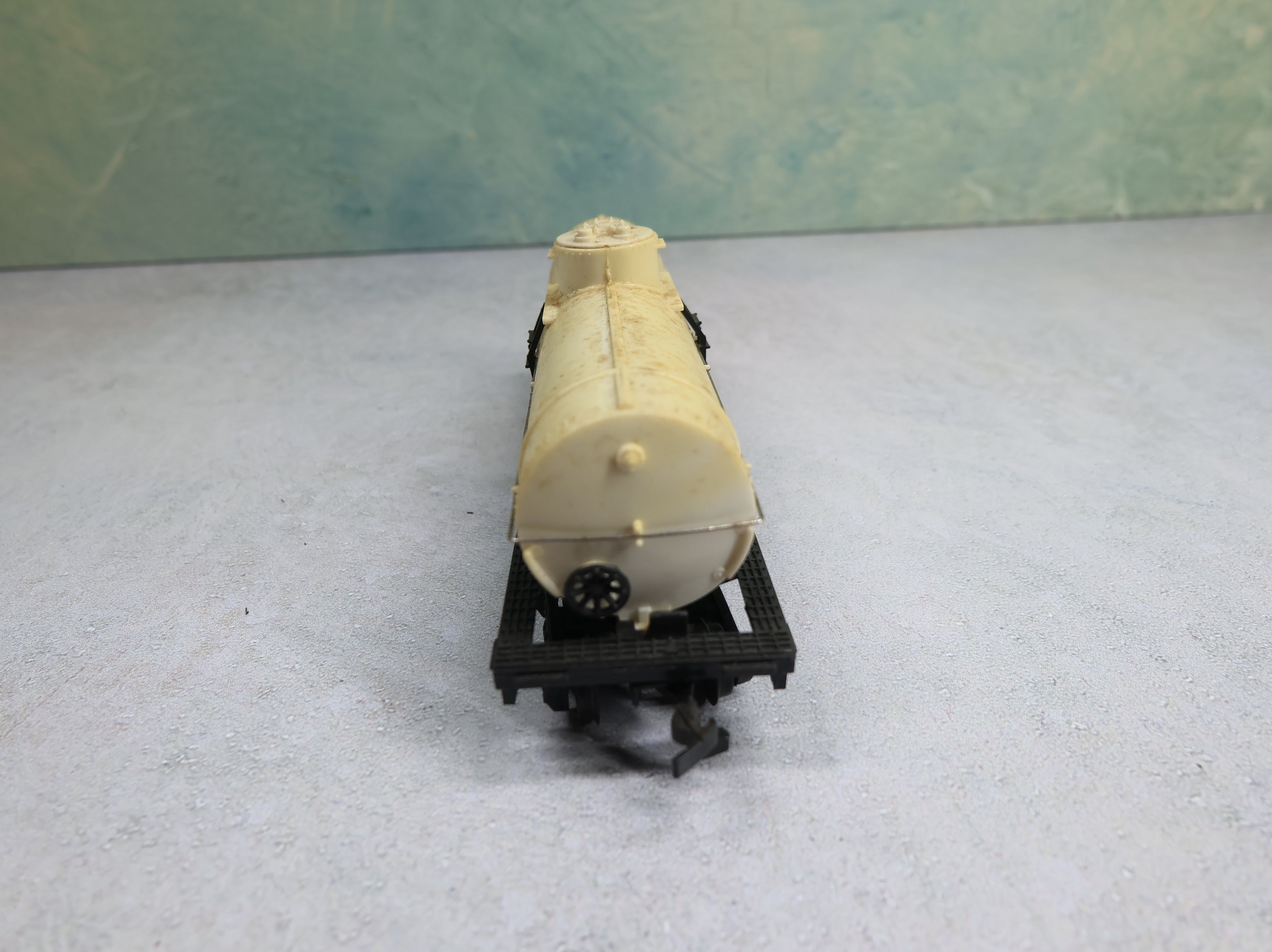 USED Bachmann HO Scale Single Dome Tank Car Cyanamid