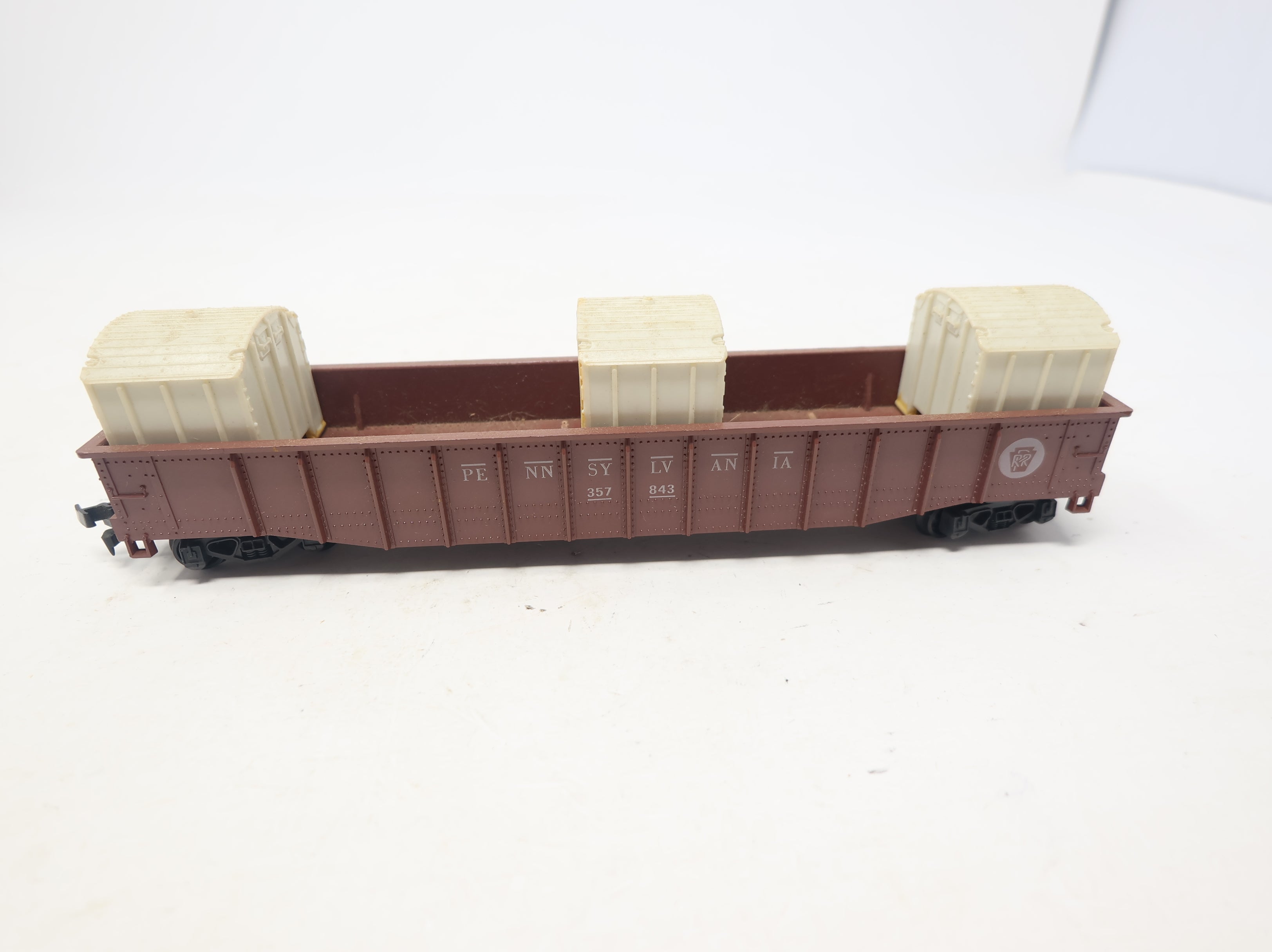 USED LIMA HO Scale 50' Gondola Pennsylvania #357843 w/ Containers