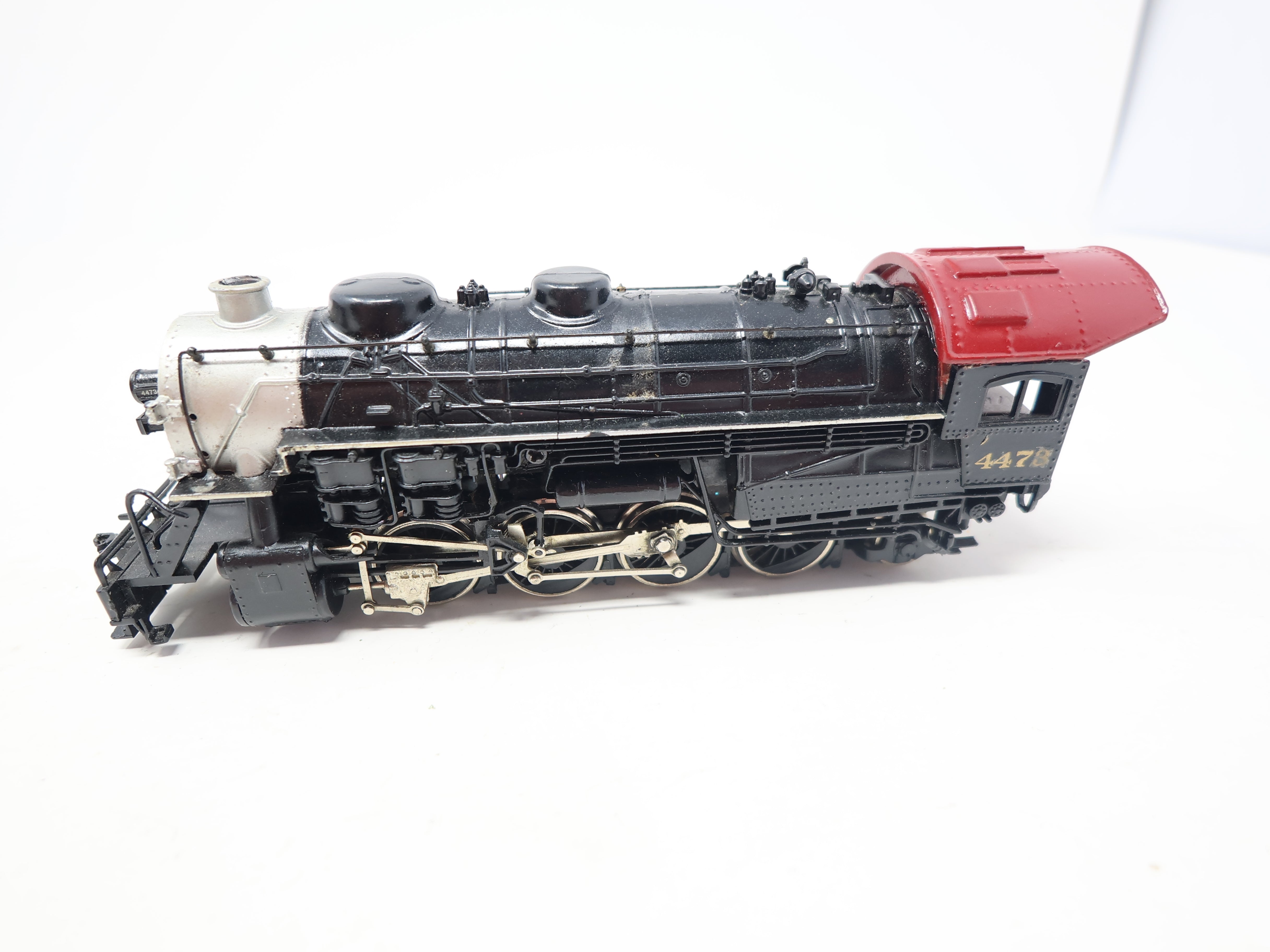 USED Bachmann HO Scale, 2-8-2 Mikado Steam Locomotive & Vanderbilt Tender, Baltimore and Ohio B&O #4473 (DC)