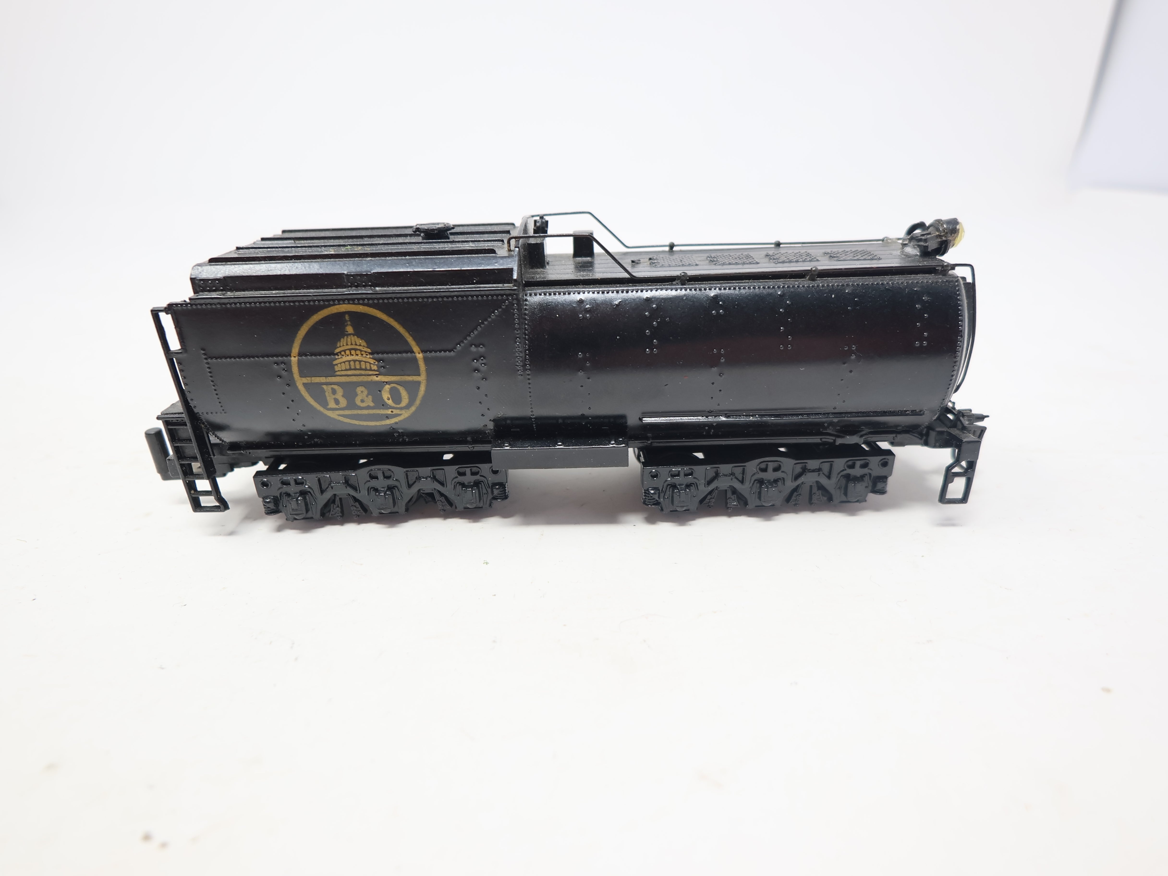 USED Bachmann HO Scale, 2-8-2 Mikado Steam Locomotive & Vanderbilt Tender, Baltimore and Ohio B&O #4473 (DC)