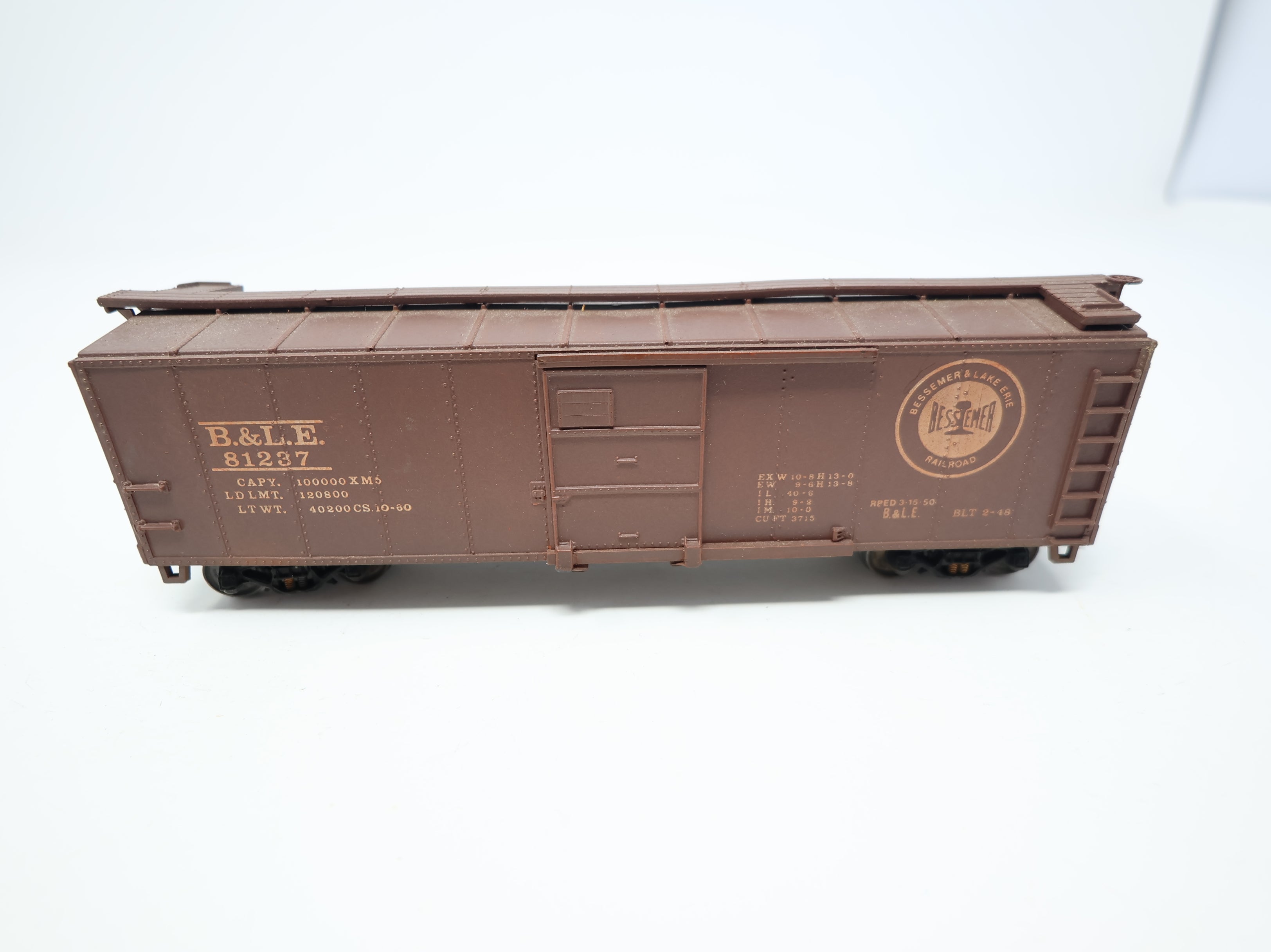 USED HO Scale 40' Box Car Bessemer and Lake Erie B&LE #81237 Weathered