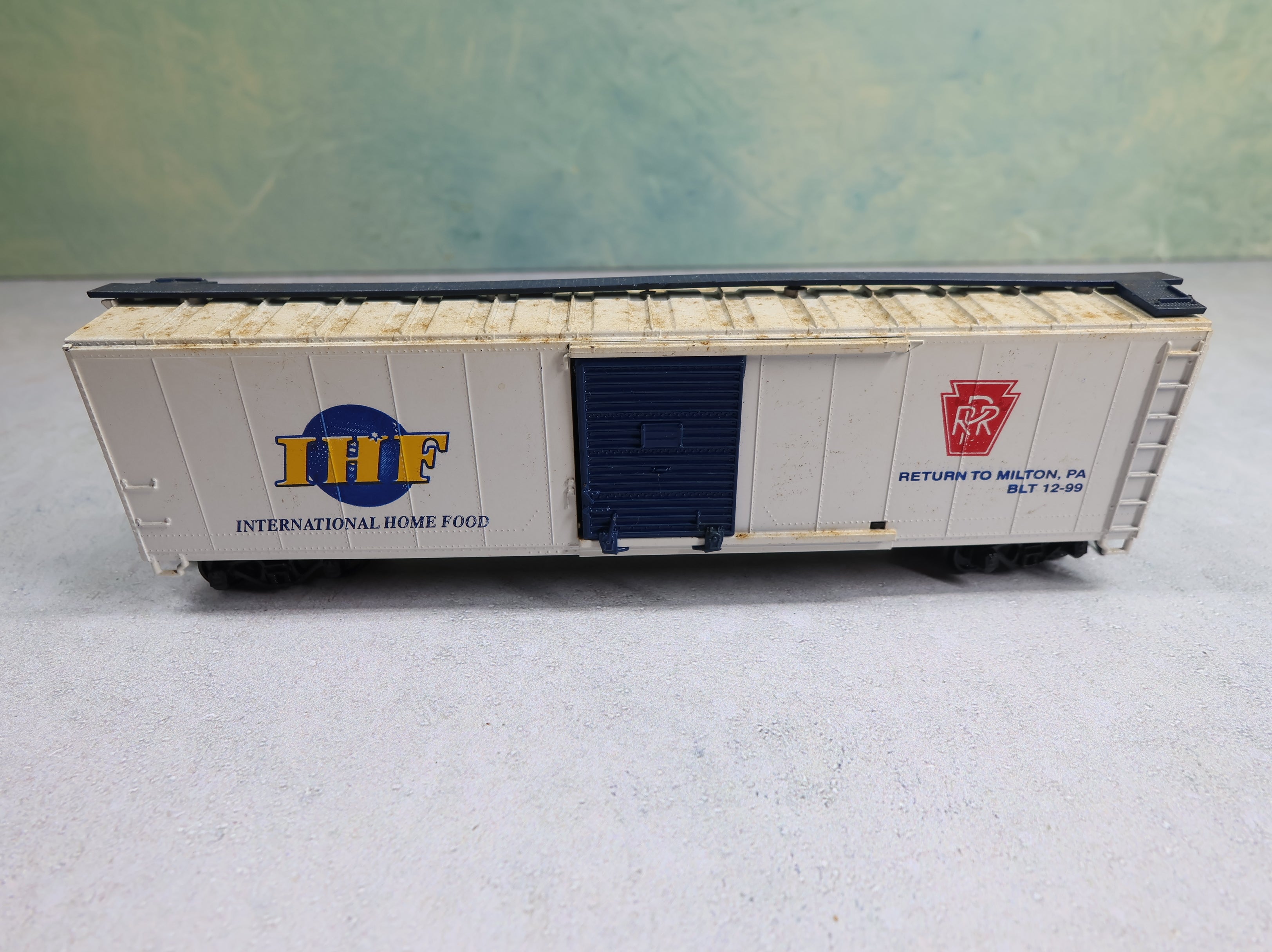 USED Athearn HO Scale 50' Box Car International Home Foods Milton