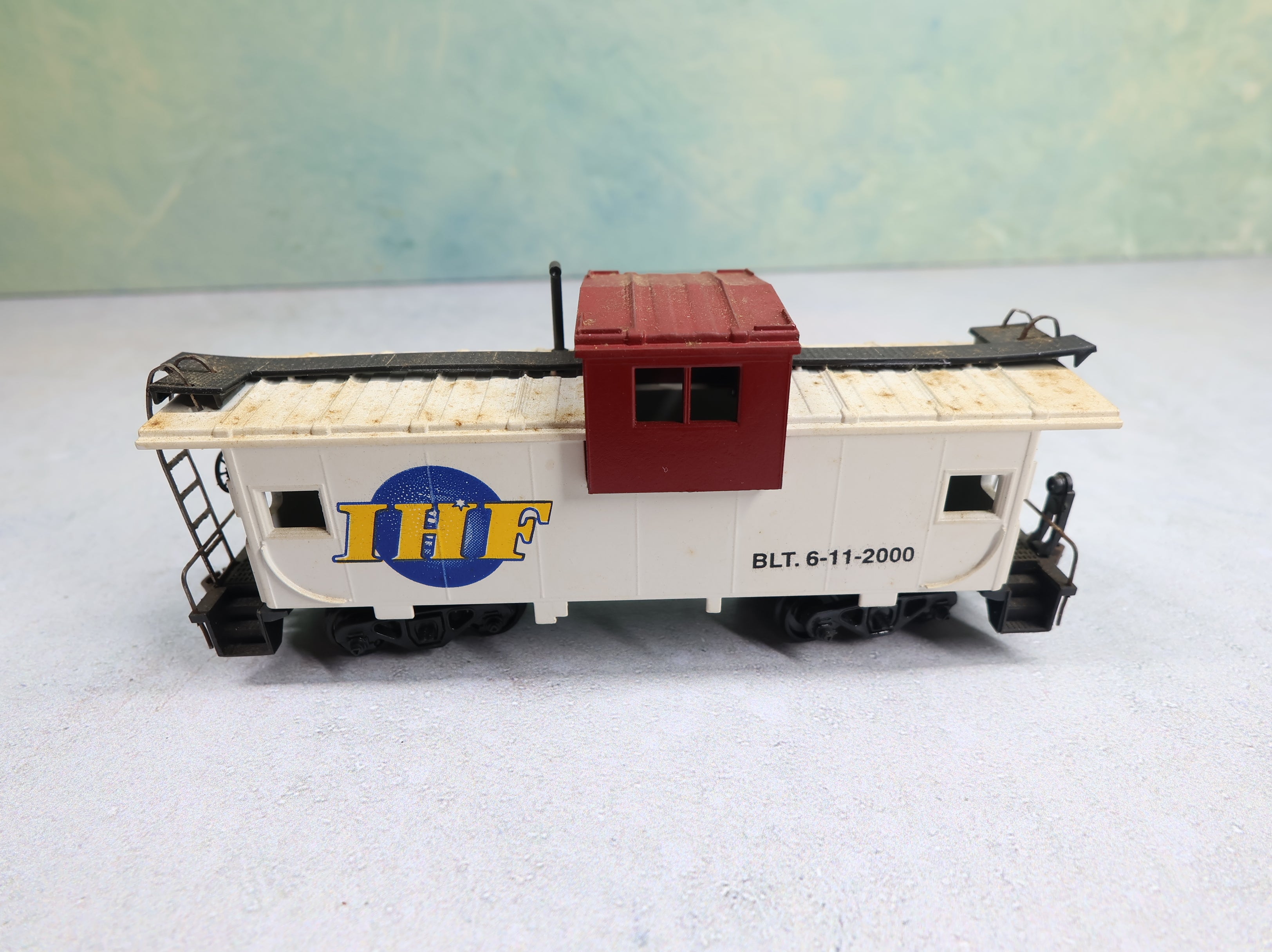 USED Athearn HO Scale Caboose International Home Foods