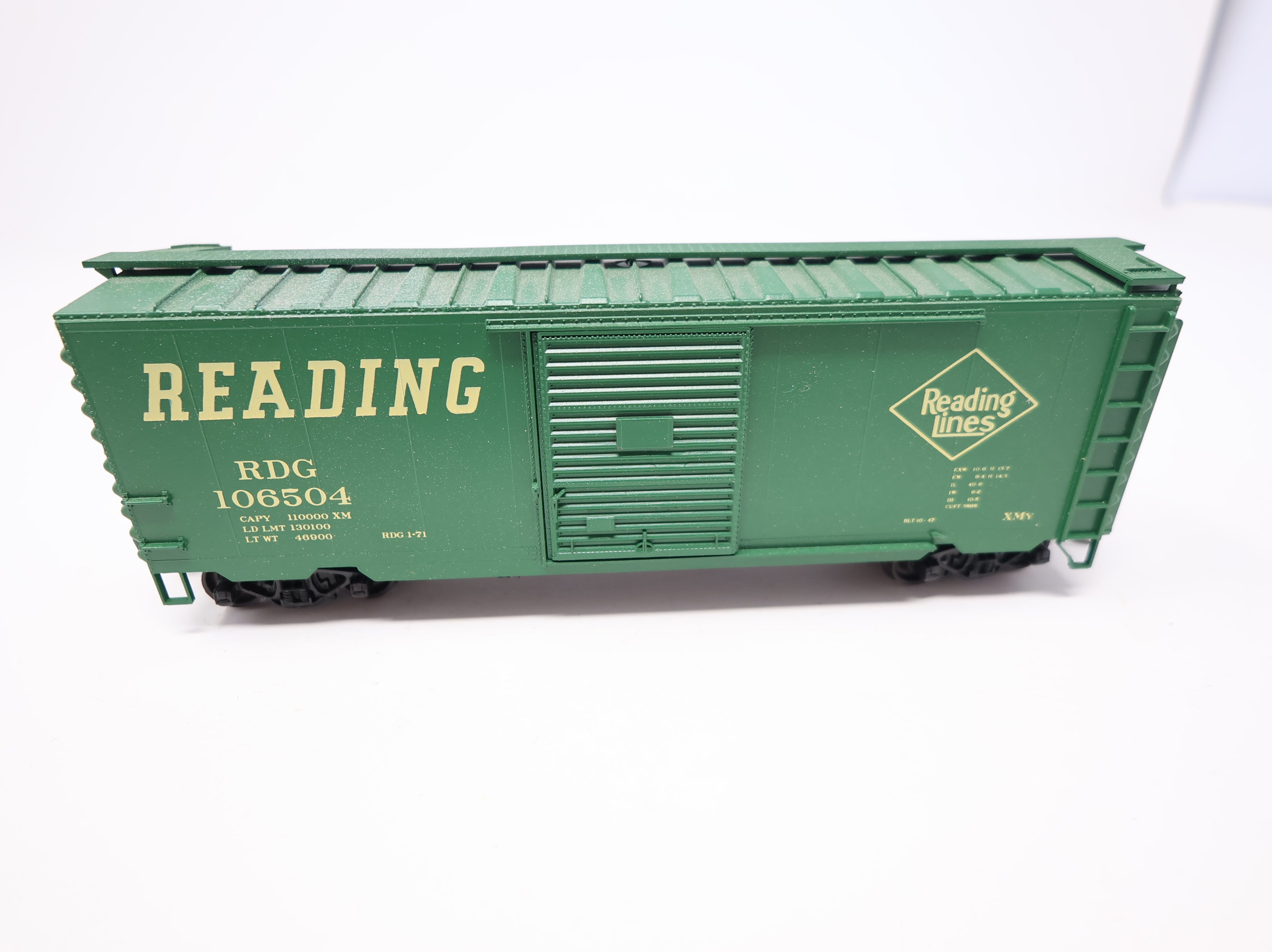 USED Accurail HO Scale 40' Box Car Reading RDG #106504