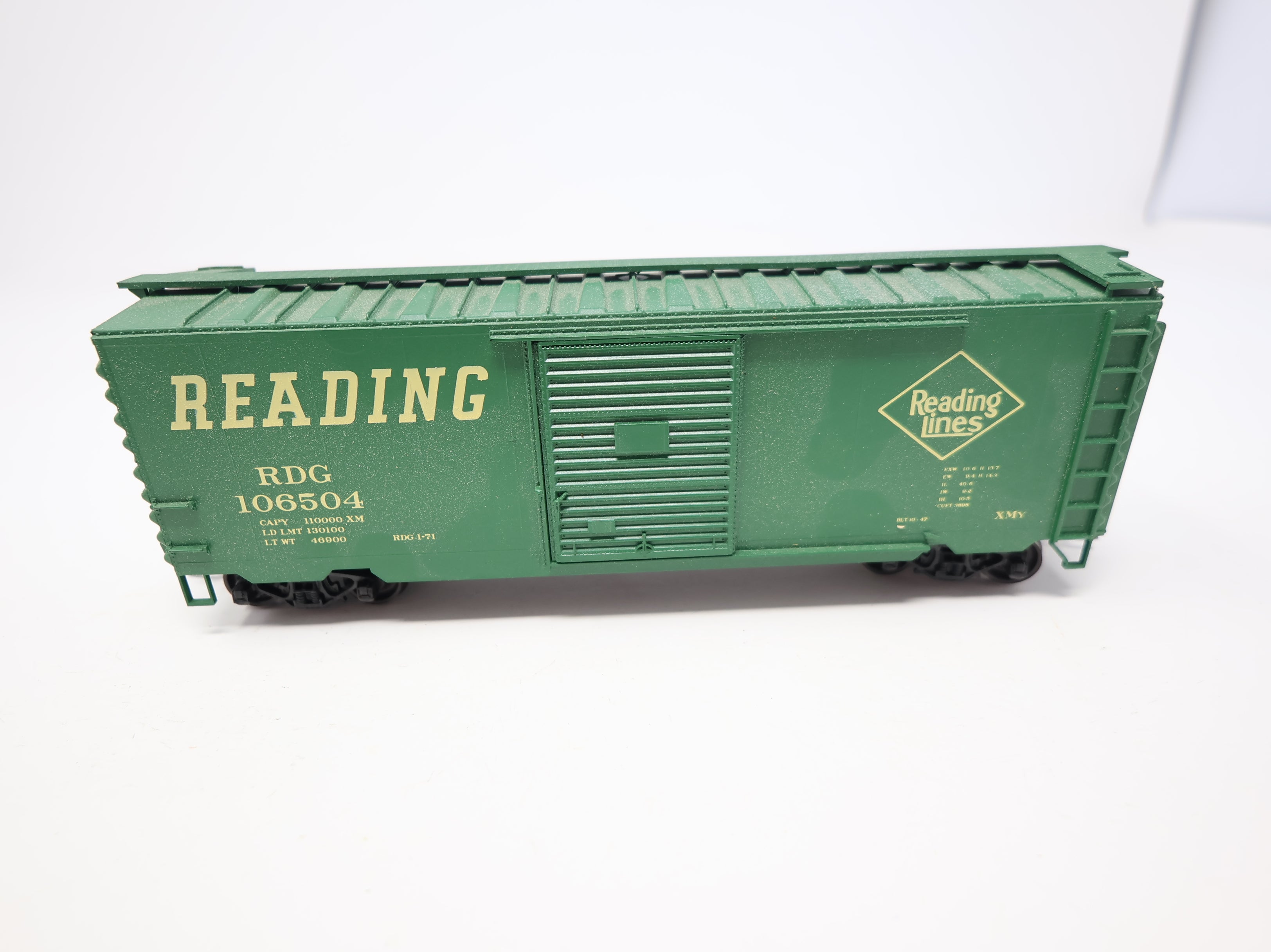 USED Accurail HO Scale 40' Box Car Reading RDG #106504