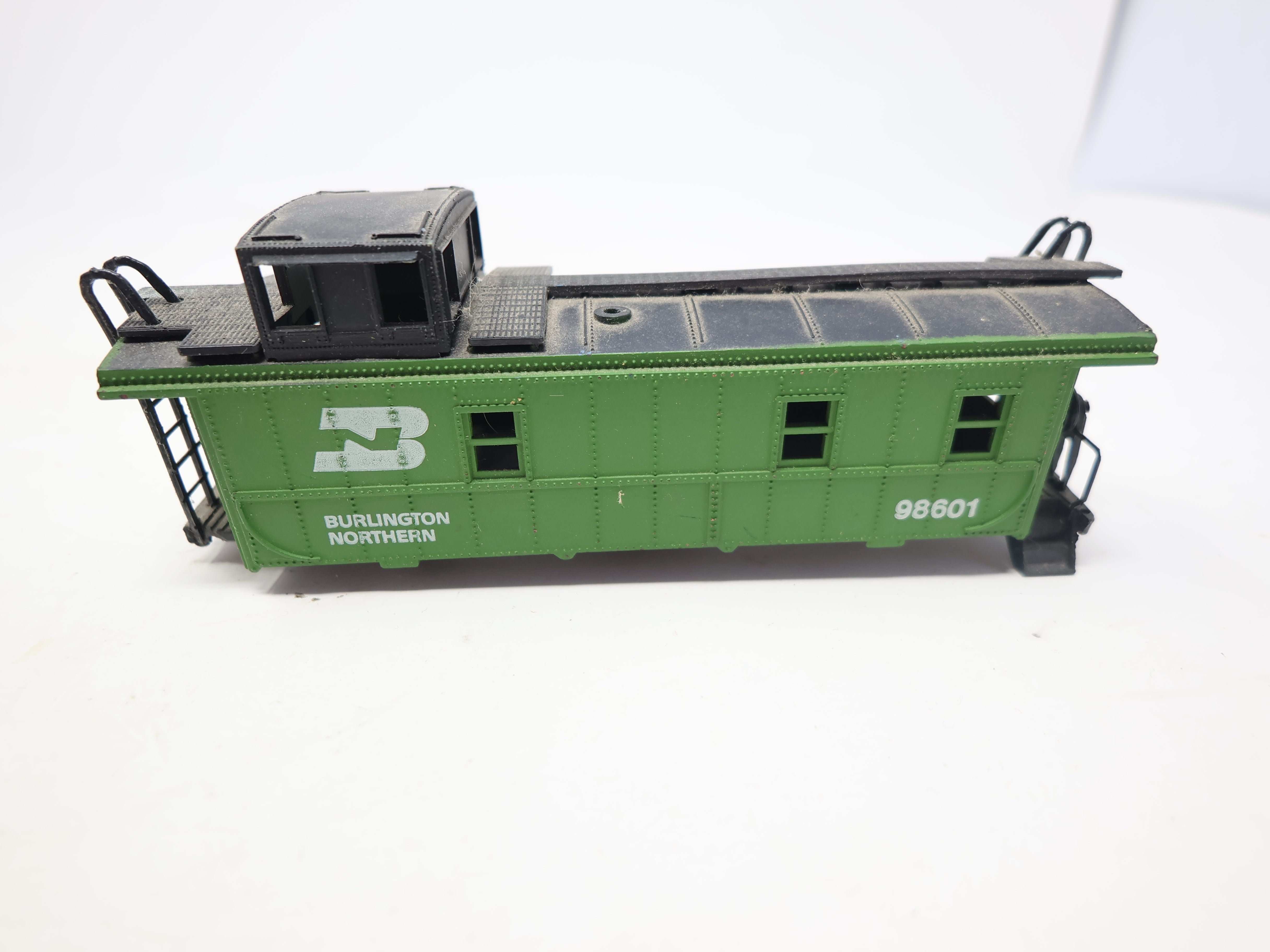 USED Lionel HO Scale, Caboose, Burlington Northern #98601