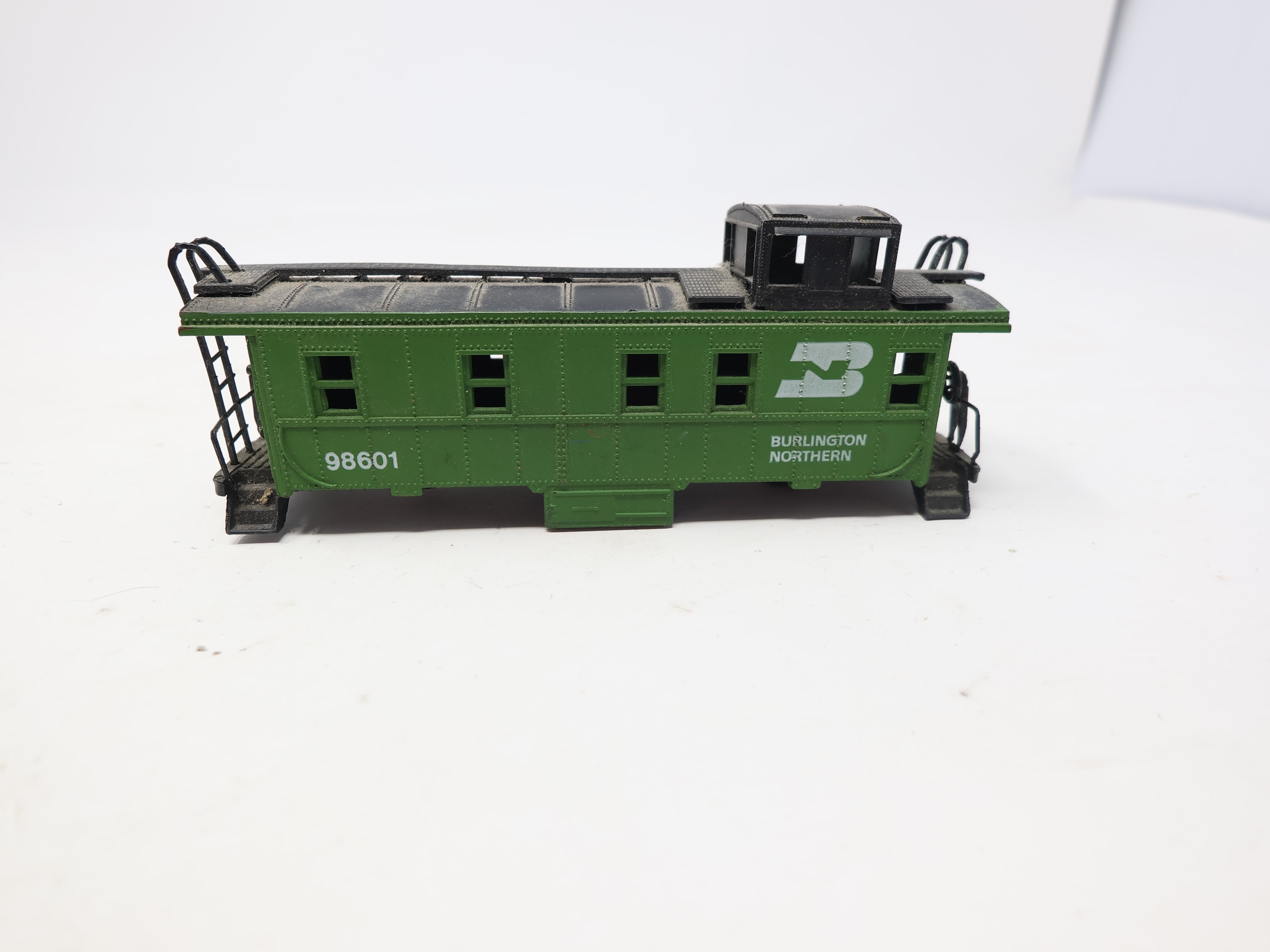 USED Lionel HO Scale, Caboose, Burlington Northern #98601