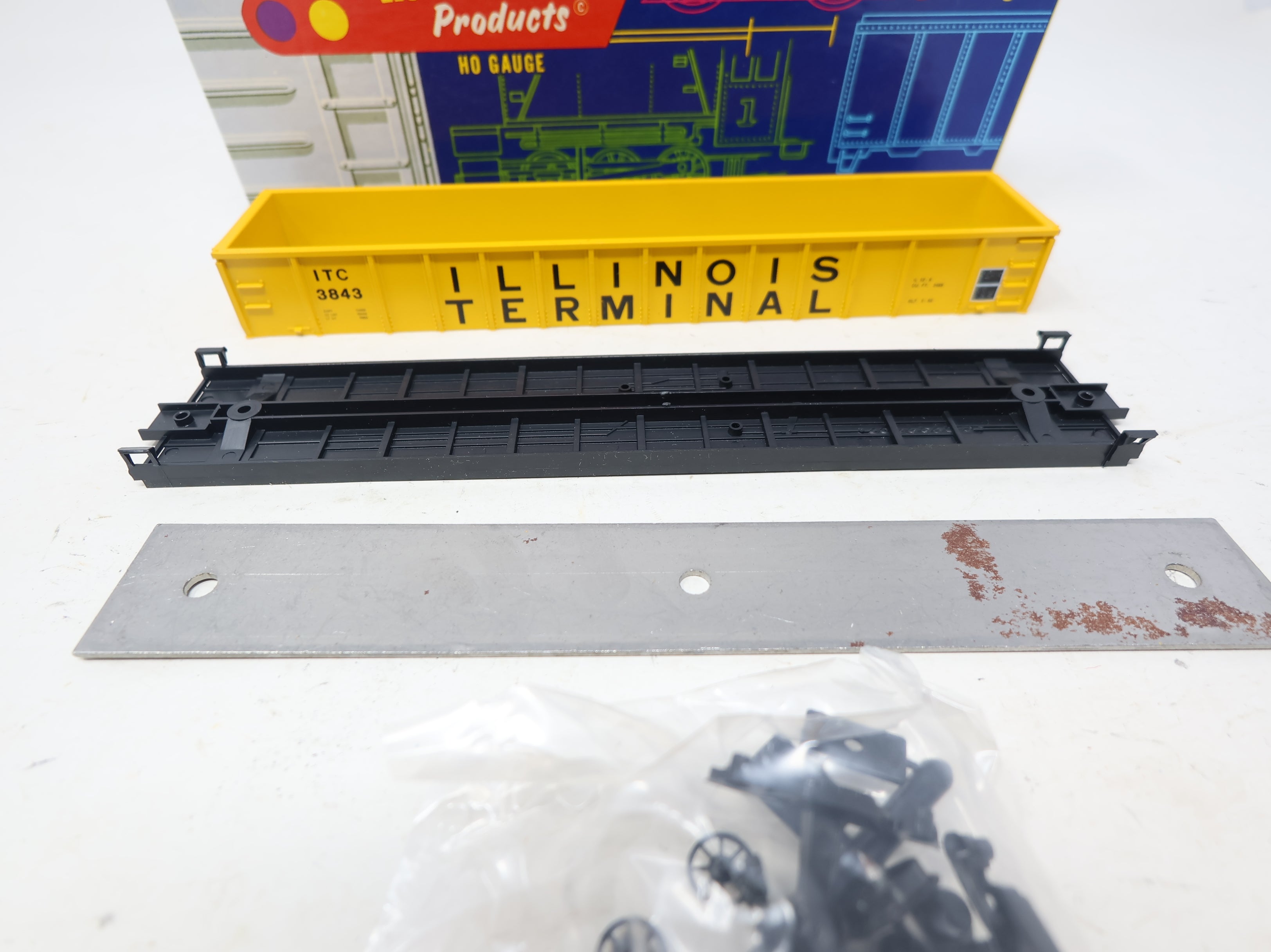 USED Roundhouse 1683 HO Scale 50' Gondola Illinois Terminal ITC #3843 KIT