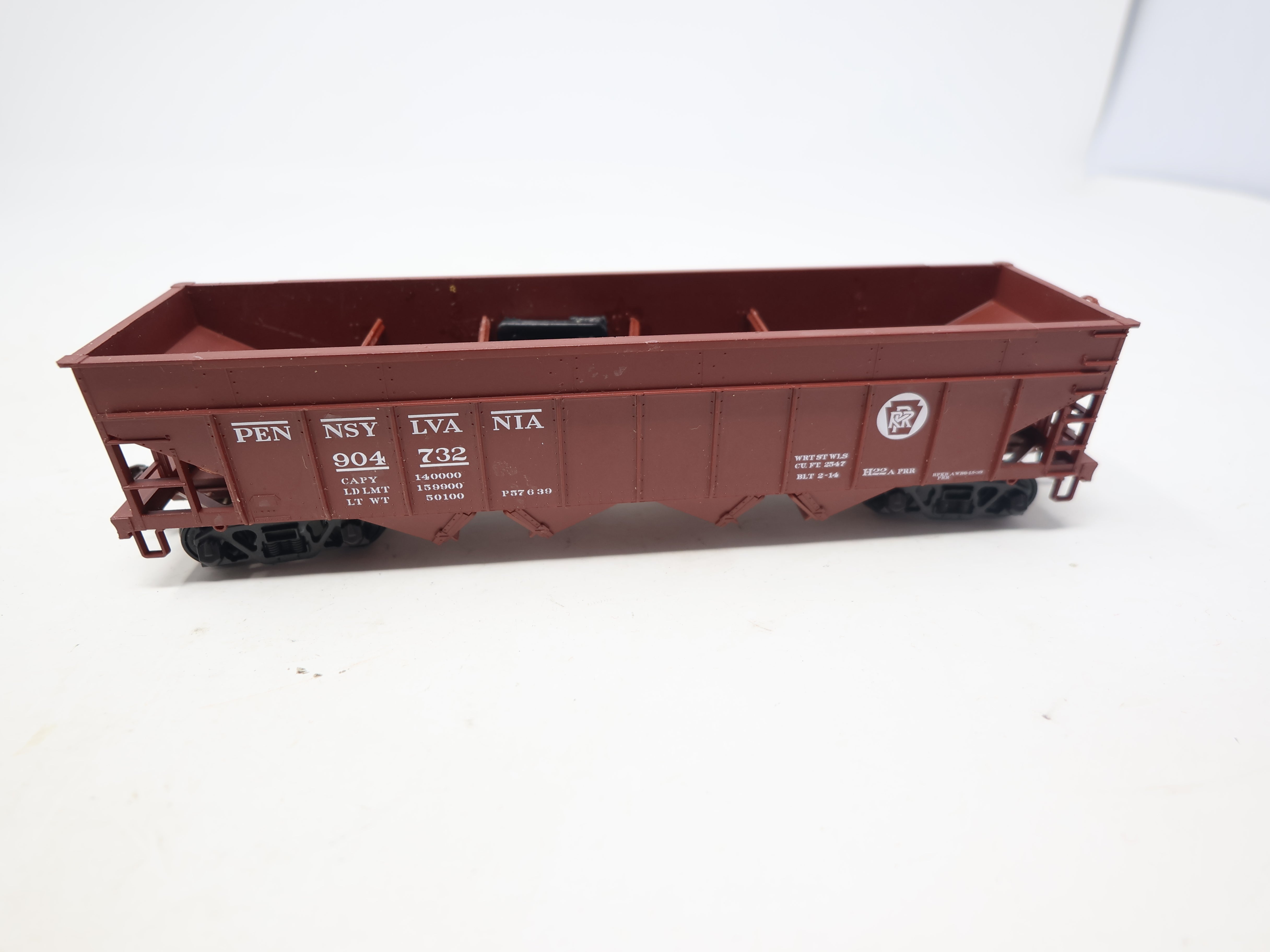 USED Bowser 56831 HO Scale, H22A 4 Bay Hopper, Pennsylvania PRR #904732