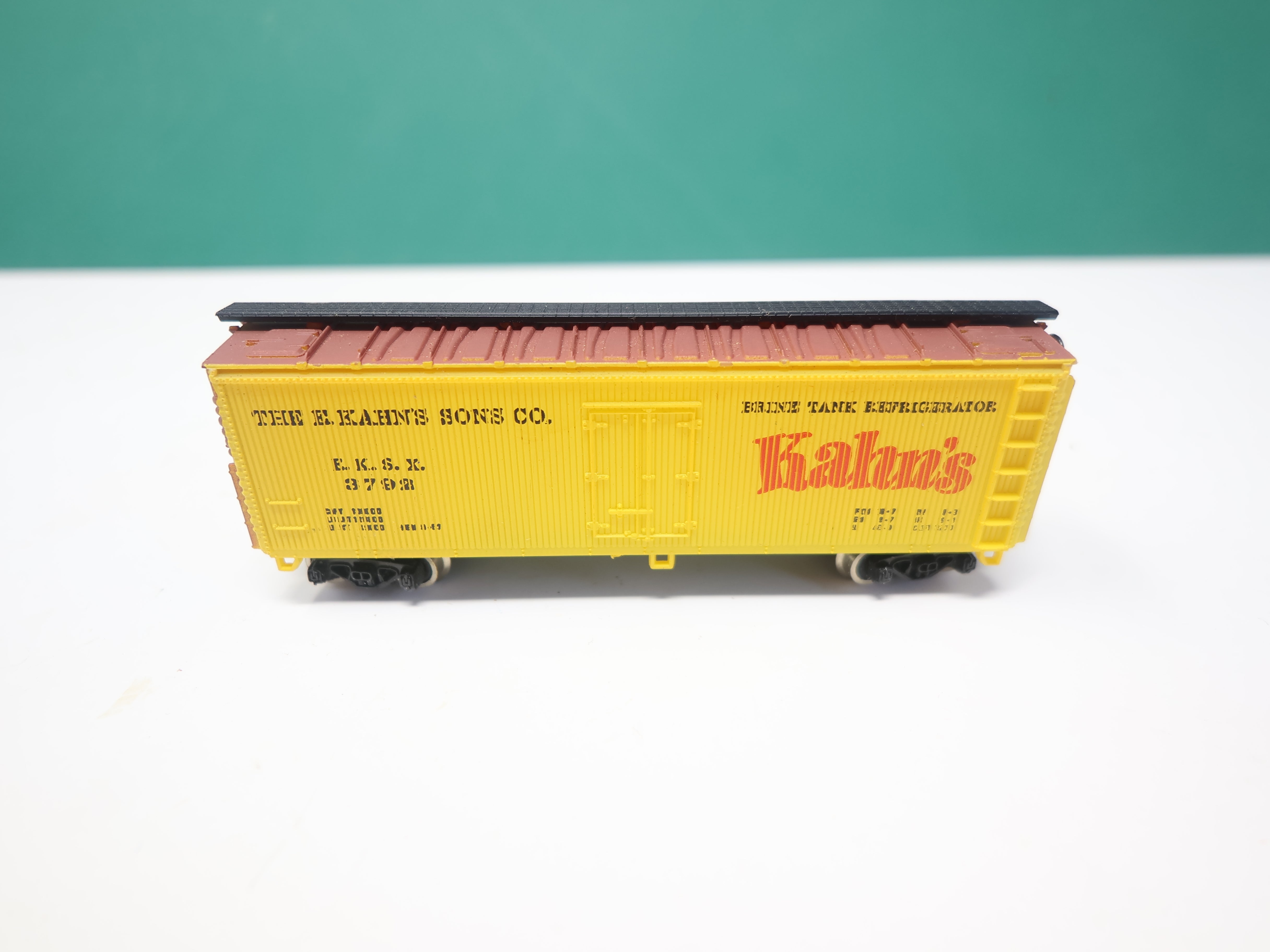 USED Bachmann N Scale, Wooden Box Car, Kahn's EKSX #3792