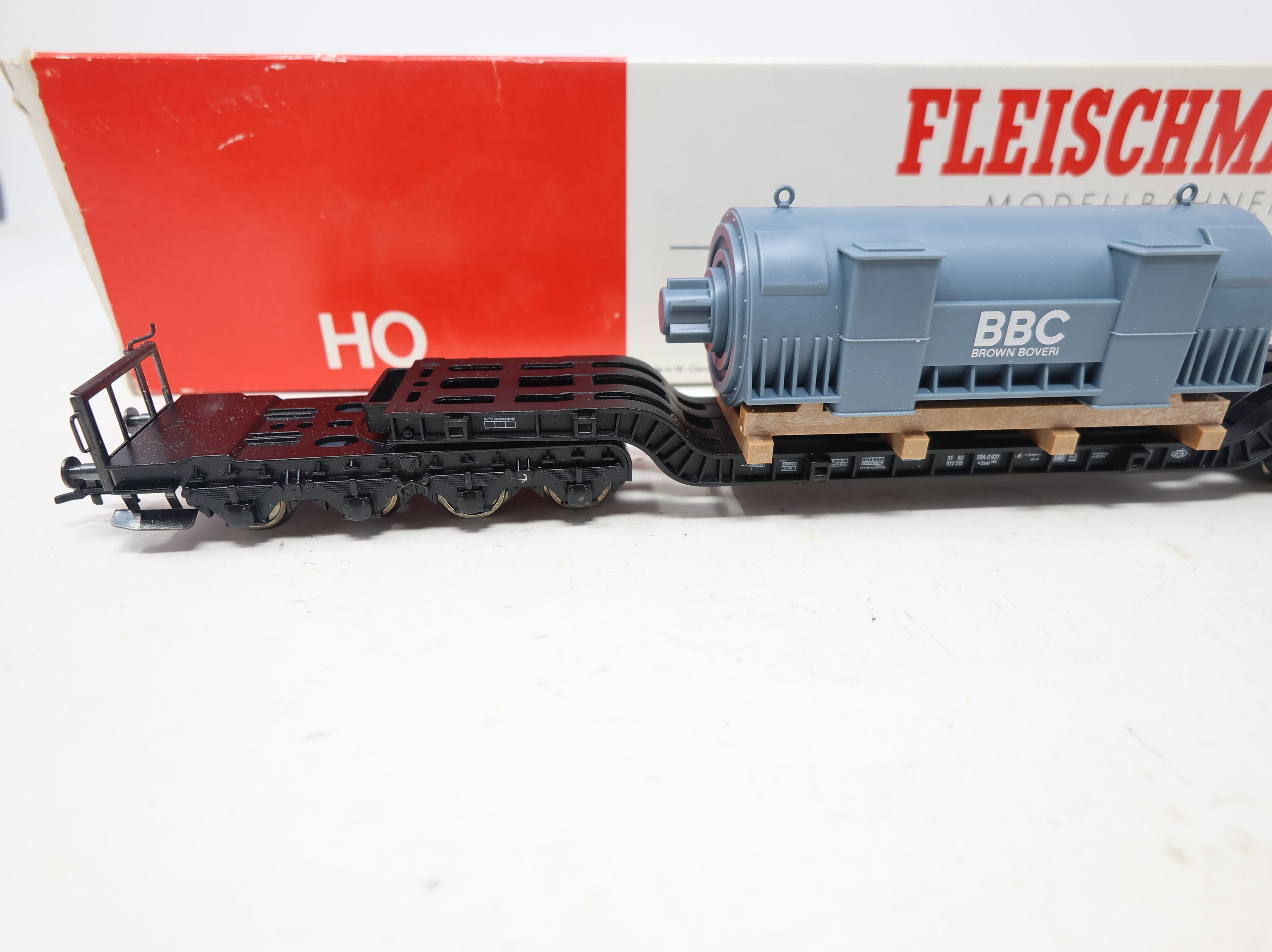 USED Fleischmann 5297 HO Scale Heavy-Duty Depressed Center Flat Car w/ Brown Boveri Generator