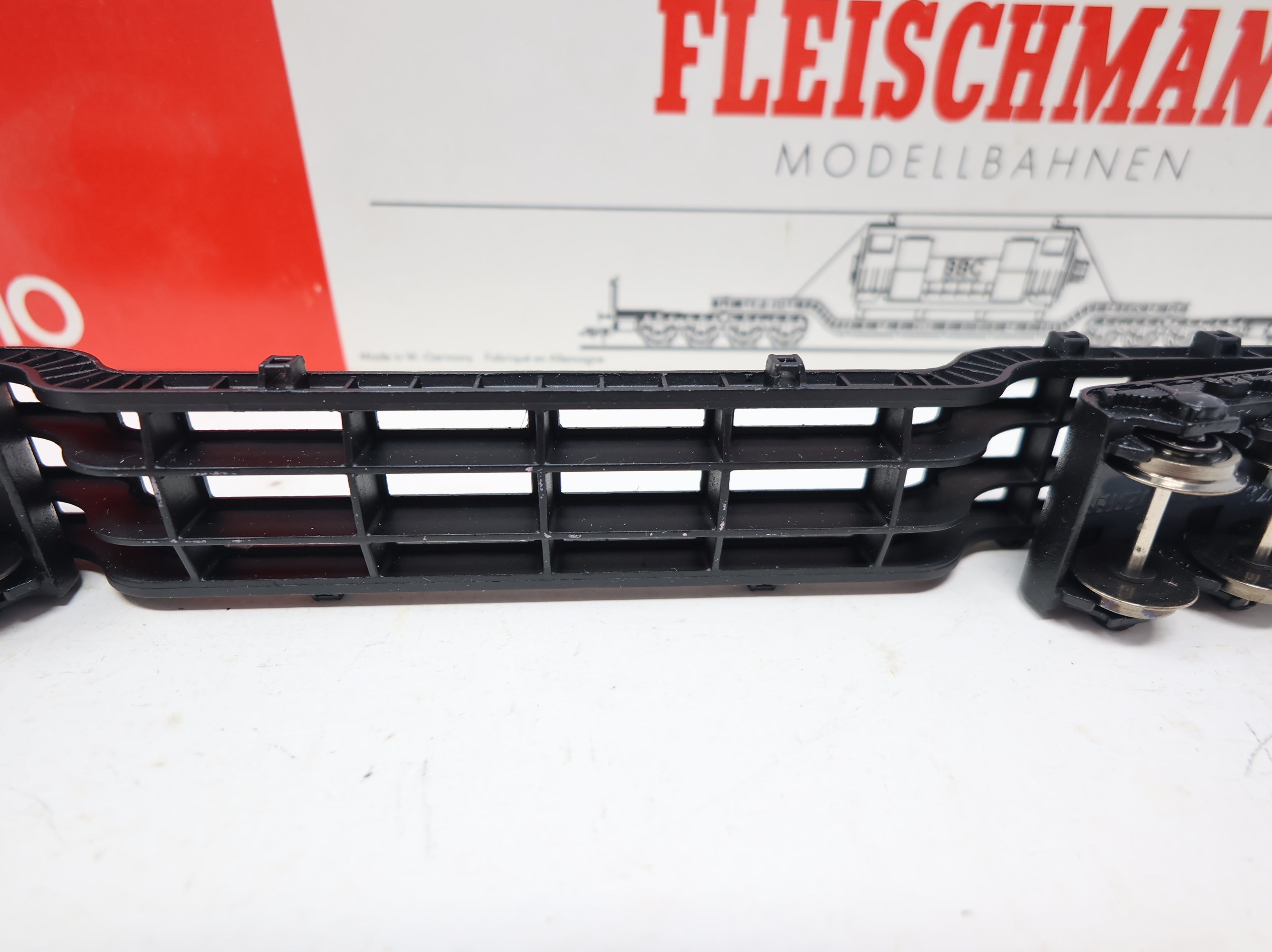 USED Fleischmann 5297 HO Scale Heavy-Duty Depressed Center Flat Car w/ Brown Boveri Generator